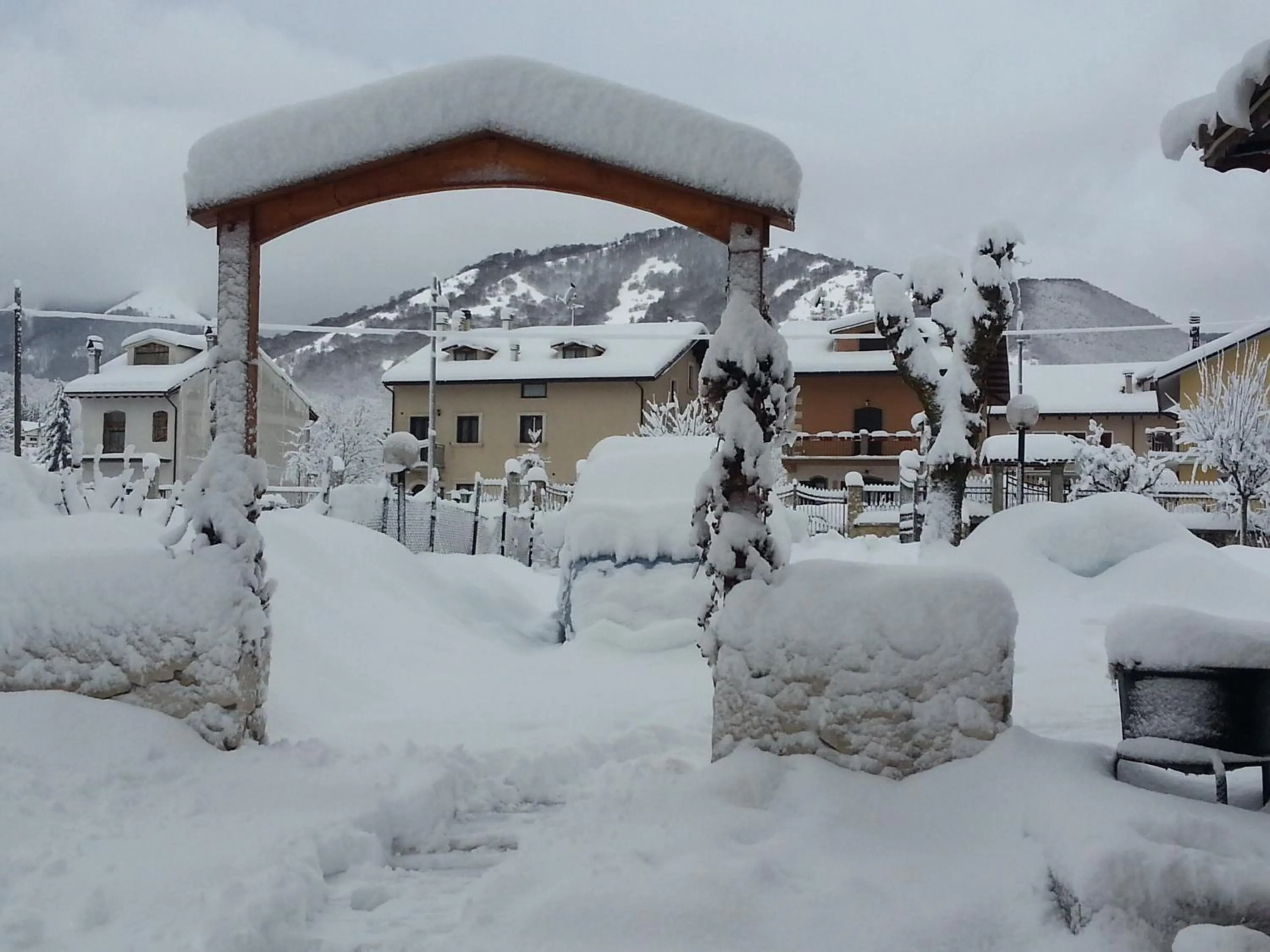 Facade/entrance in Albergo del Sangro