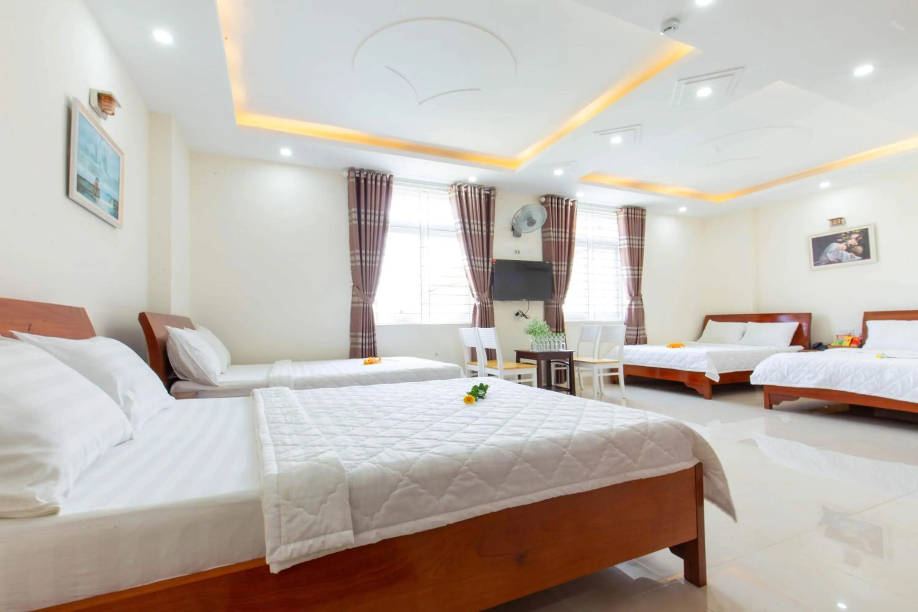 Photo of the whole room, Bed in Biển Ngọc Hotel