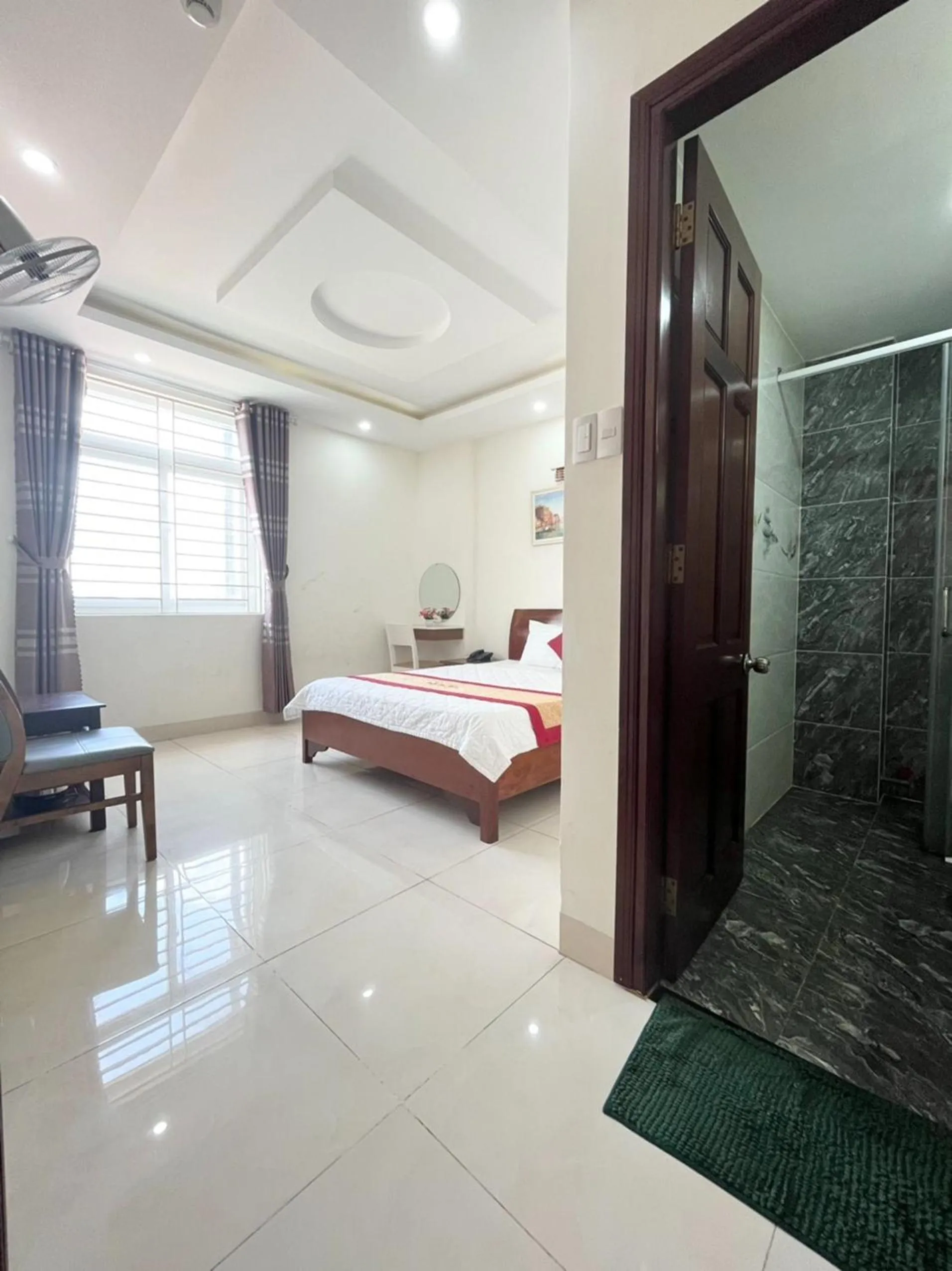 Photo of the whole room, Bed in Biển Ngọc Hotel