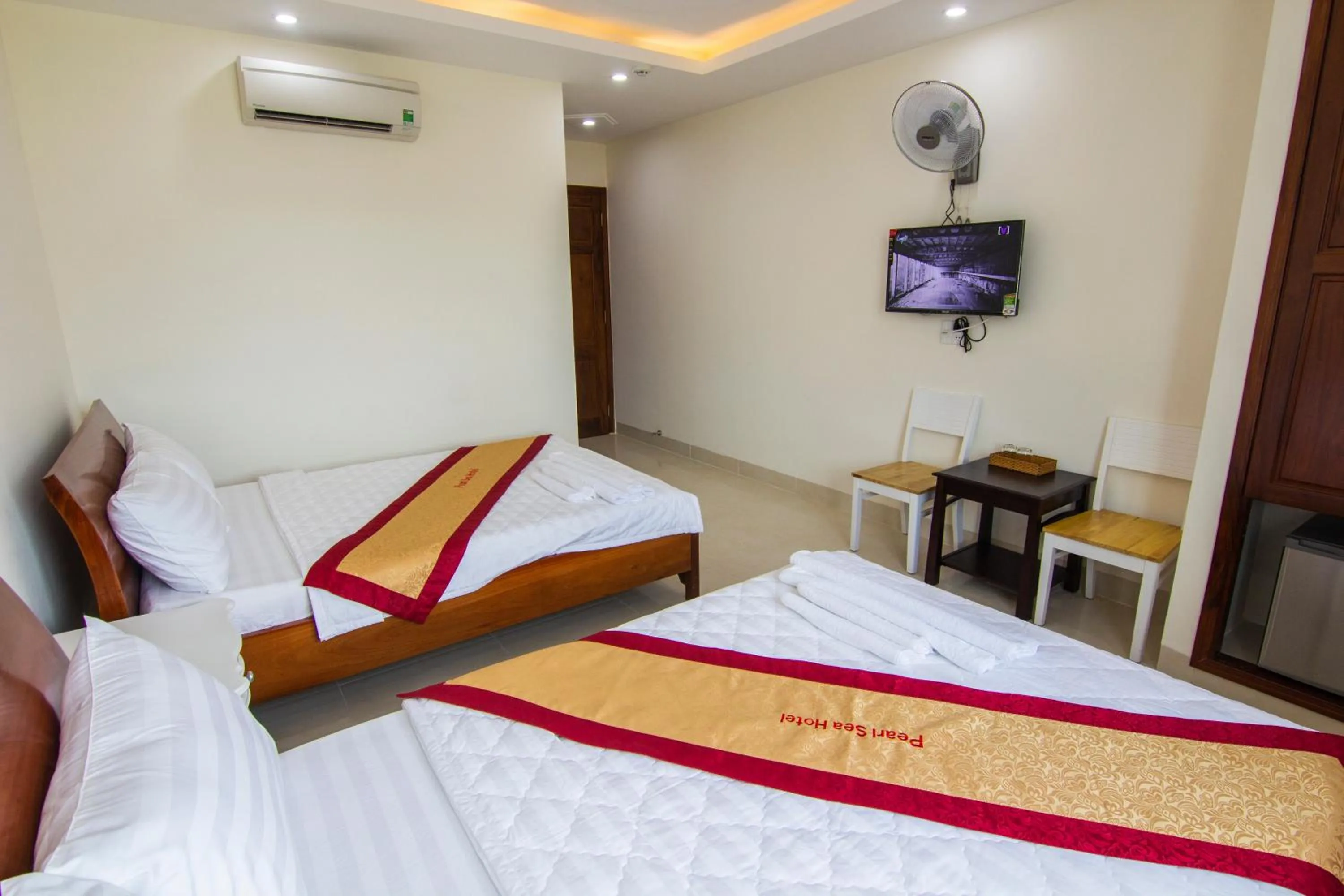 City view, Bed in Biển Ngọc Hotel