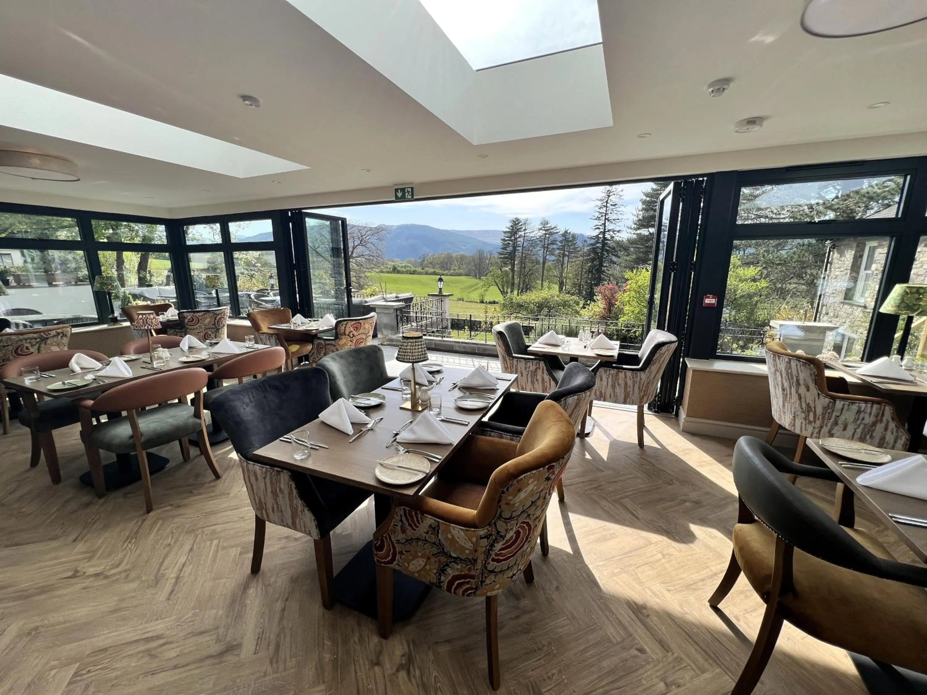 Restaurant/places to eat in Ravenstone Lodge Country House Hotel