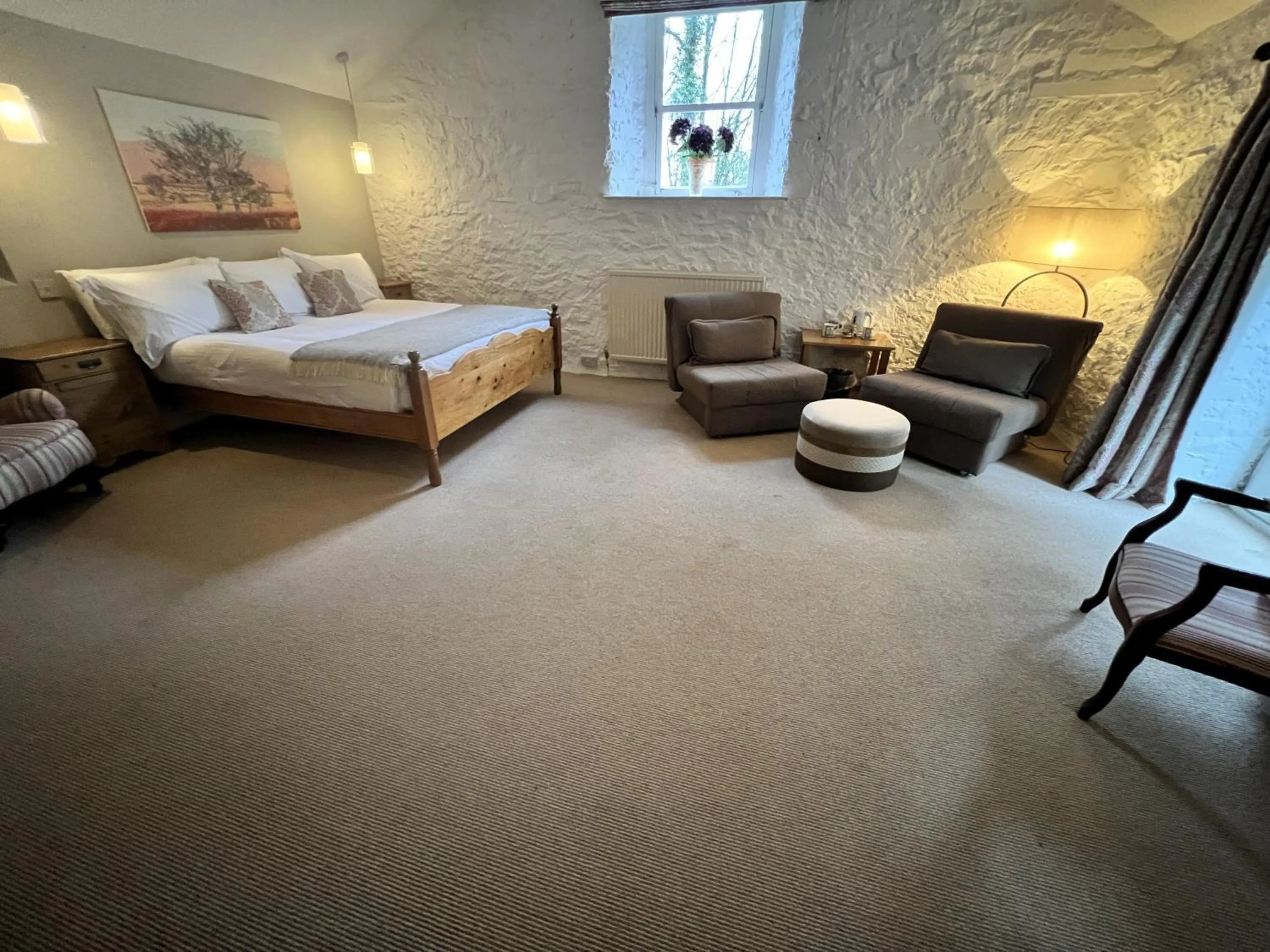 Bedroom, Bed in Ravenstone Lodge Country House Hotel