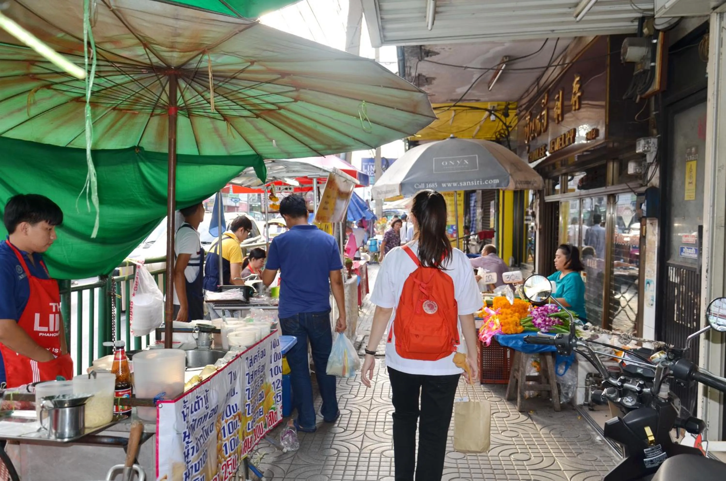 Neighbourhood in At Bangkok Hotel