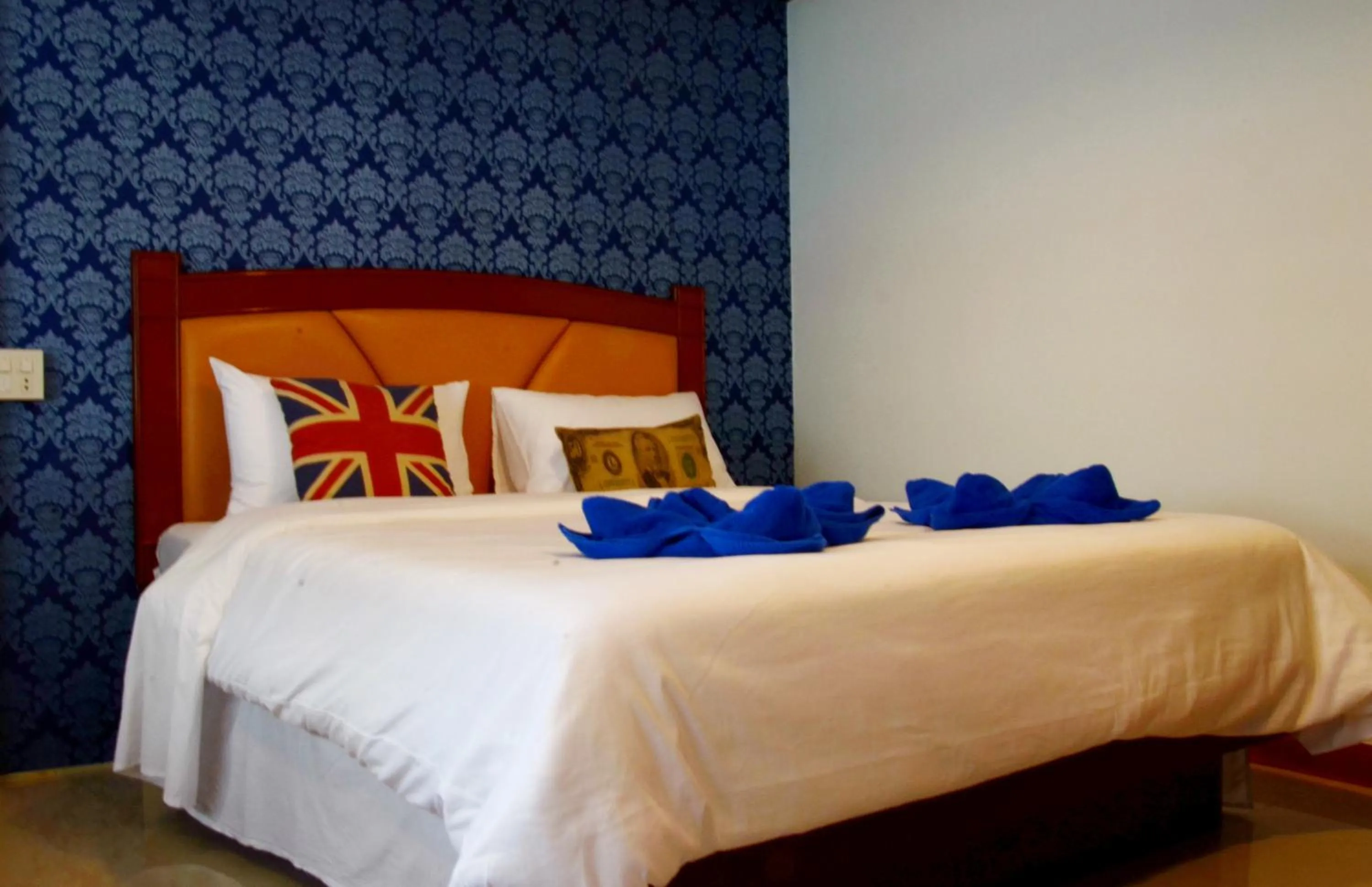 Photo of the whole room, Bed in At Bangkok Hotel