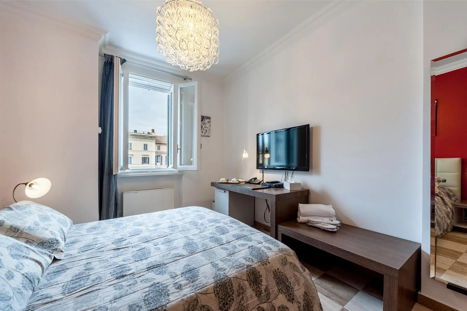 Bed in La Dolce Vita Barberini