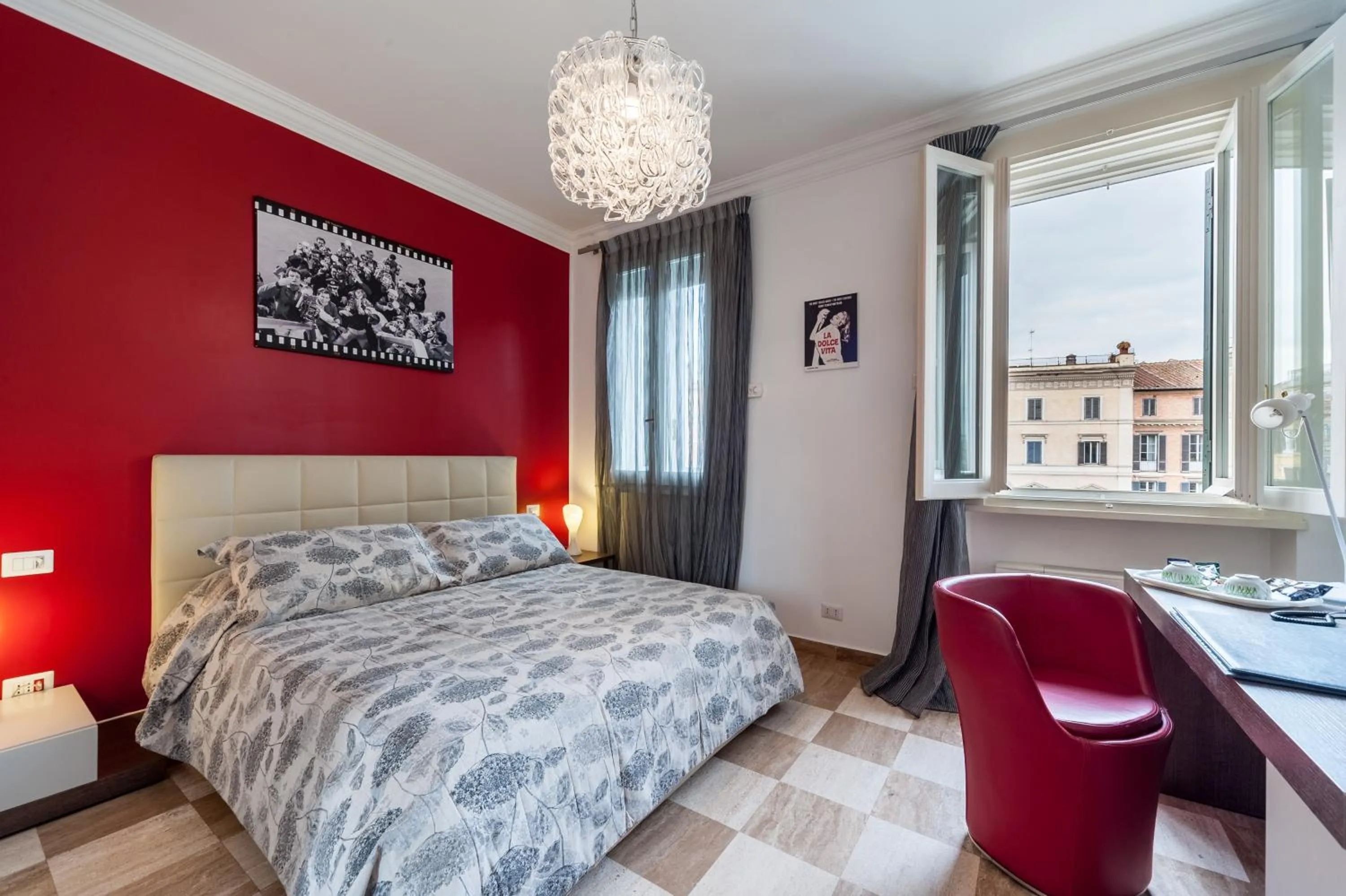 Bed in La Dolce Vita Barberini