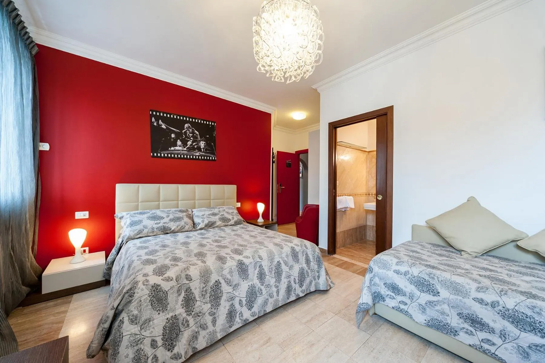 Bed in La Dolce Vita Barberini