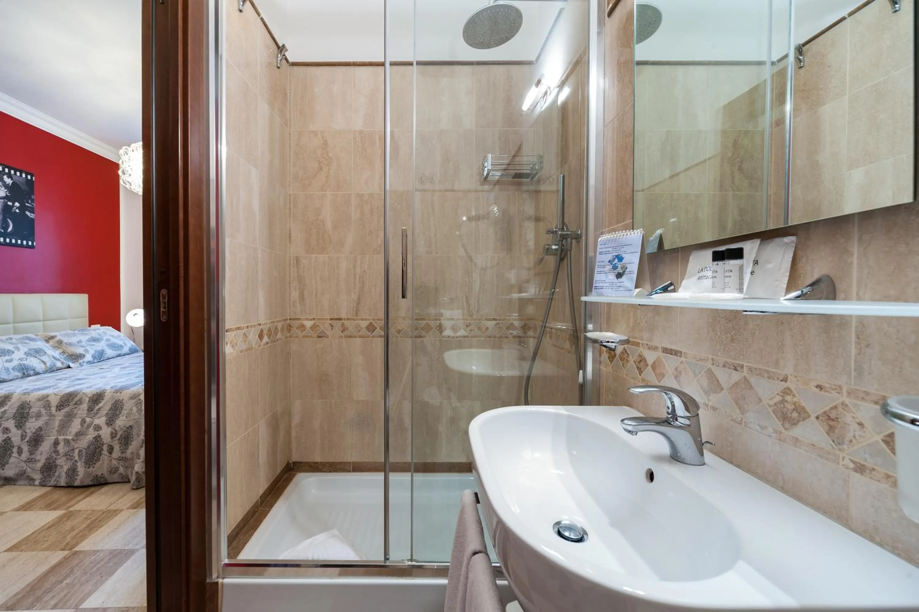 Bed in La Dolce Vita Barberini