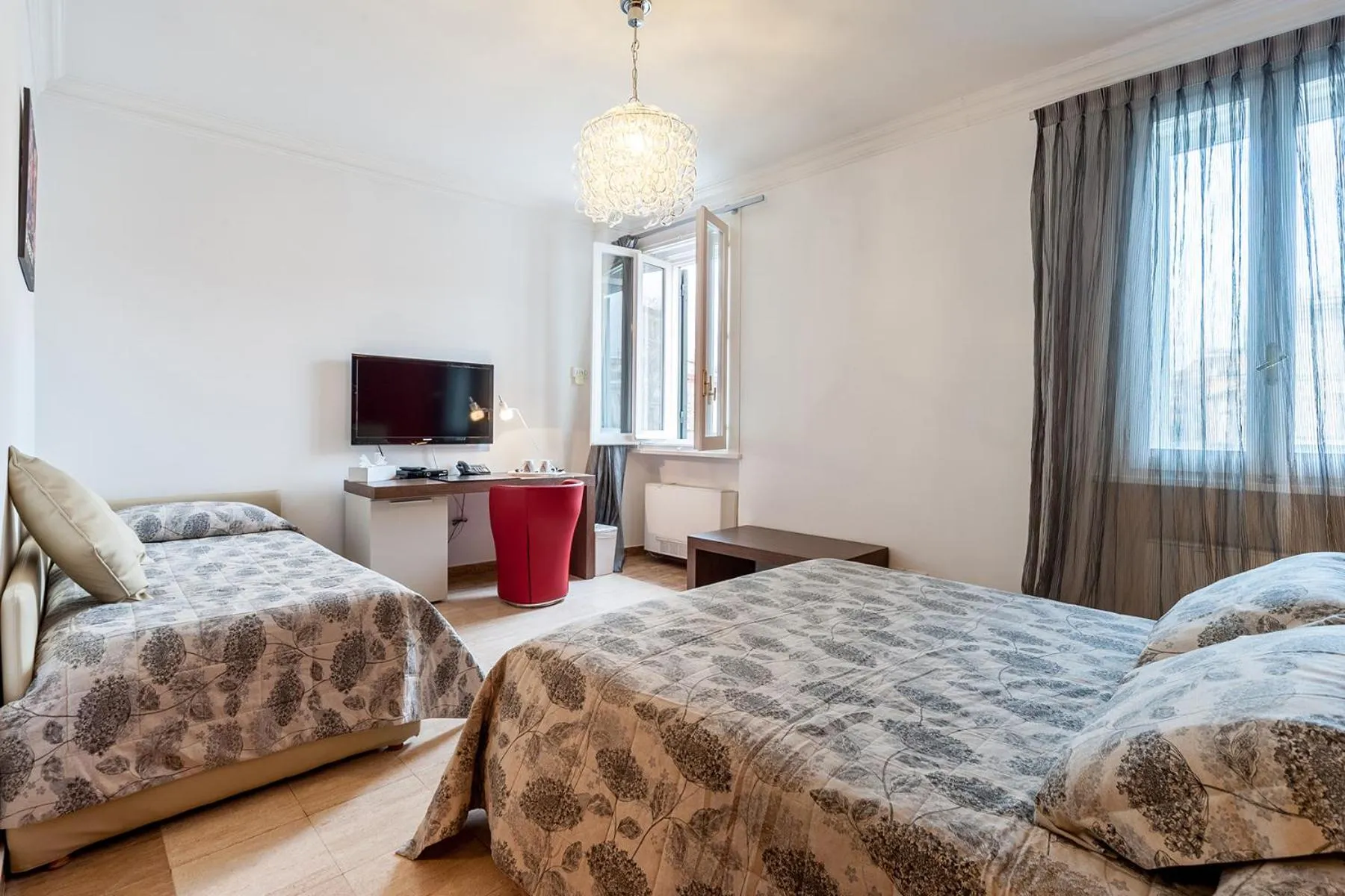 Bed in La Dolce Vita Barberini