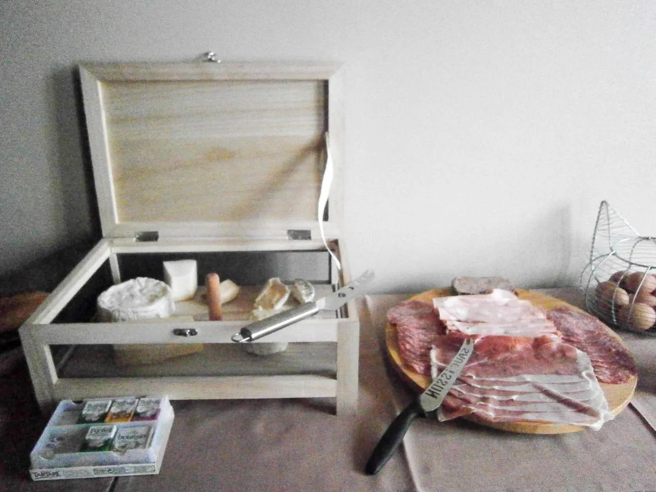 Breakfast in Le Charhido