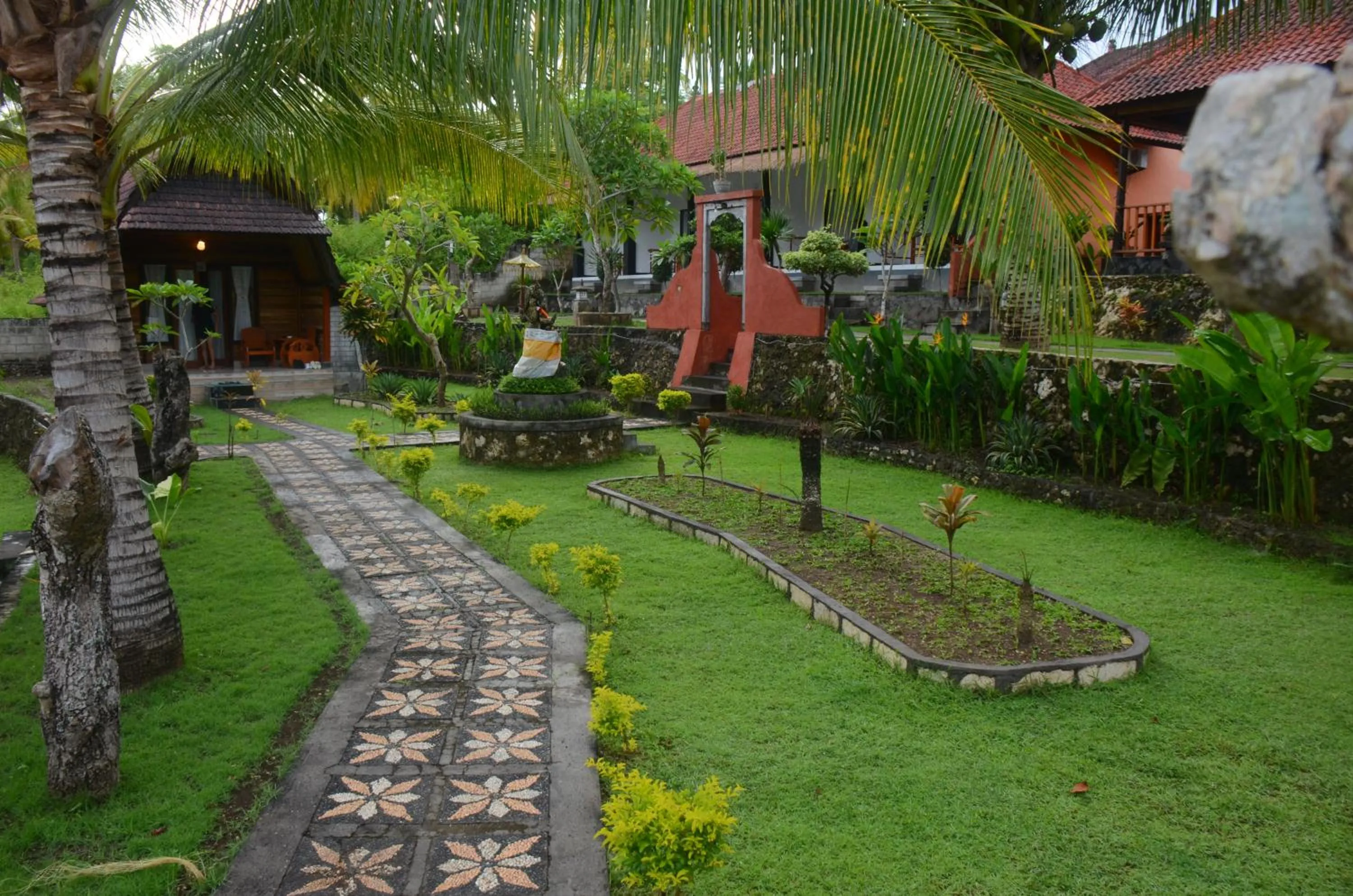 Mamaras Guest House