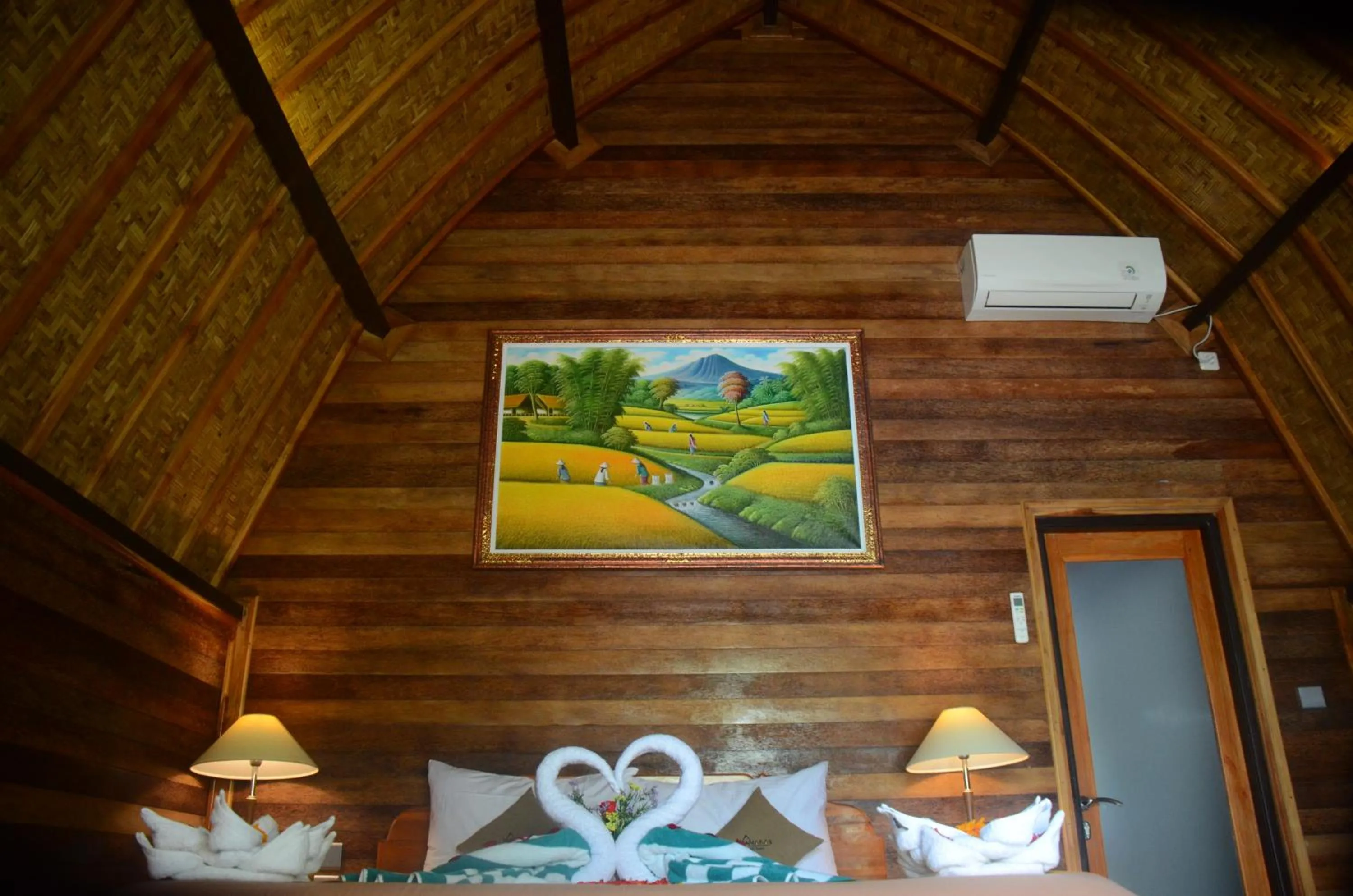 Mamaras Guest House