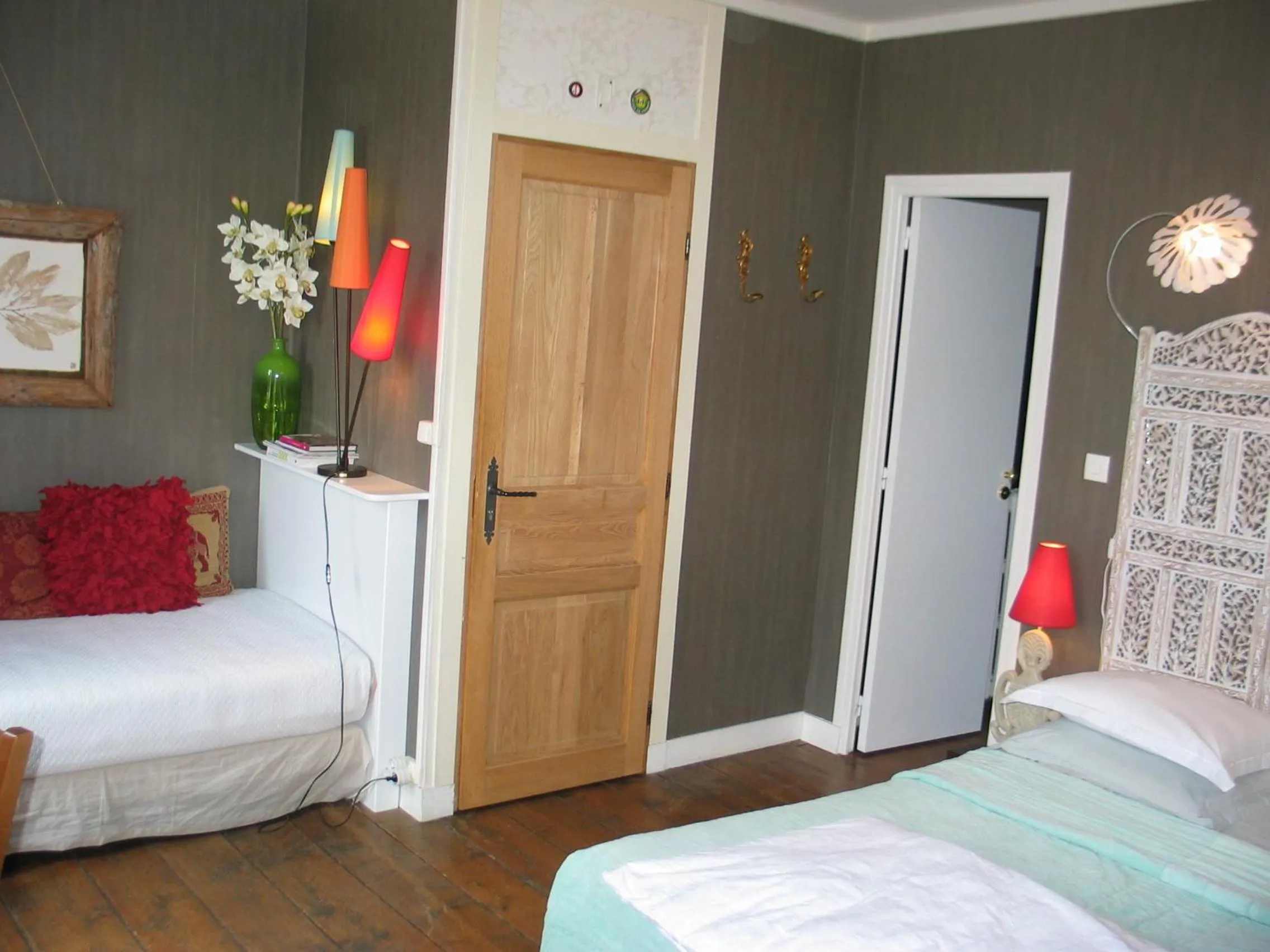 Shower, Bed in Chambres d'Hôtes Villa Mon Repos