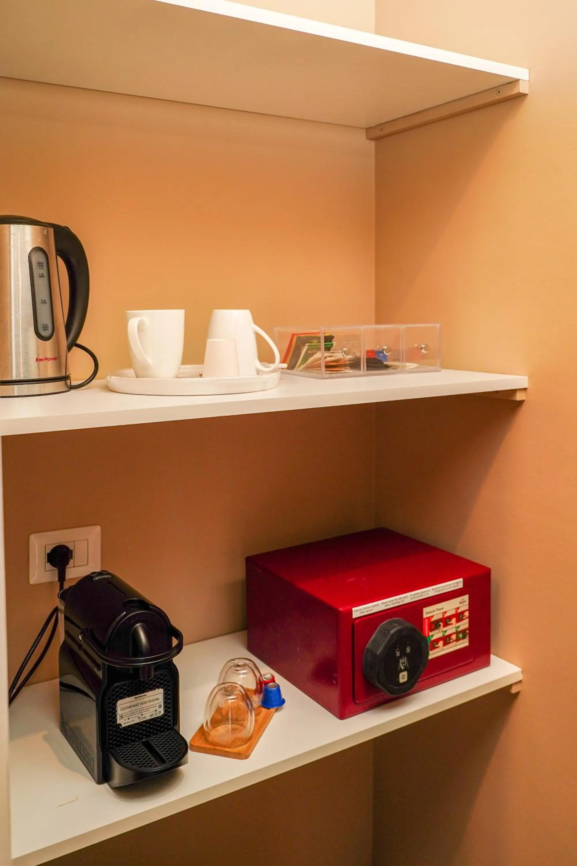 Coffee/tea facilities in Smy Civico Zero