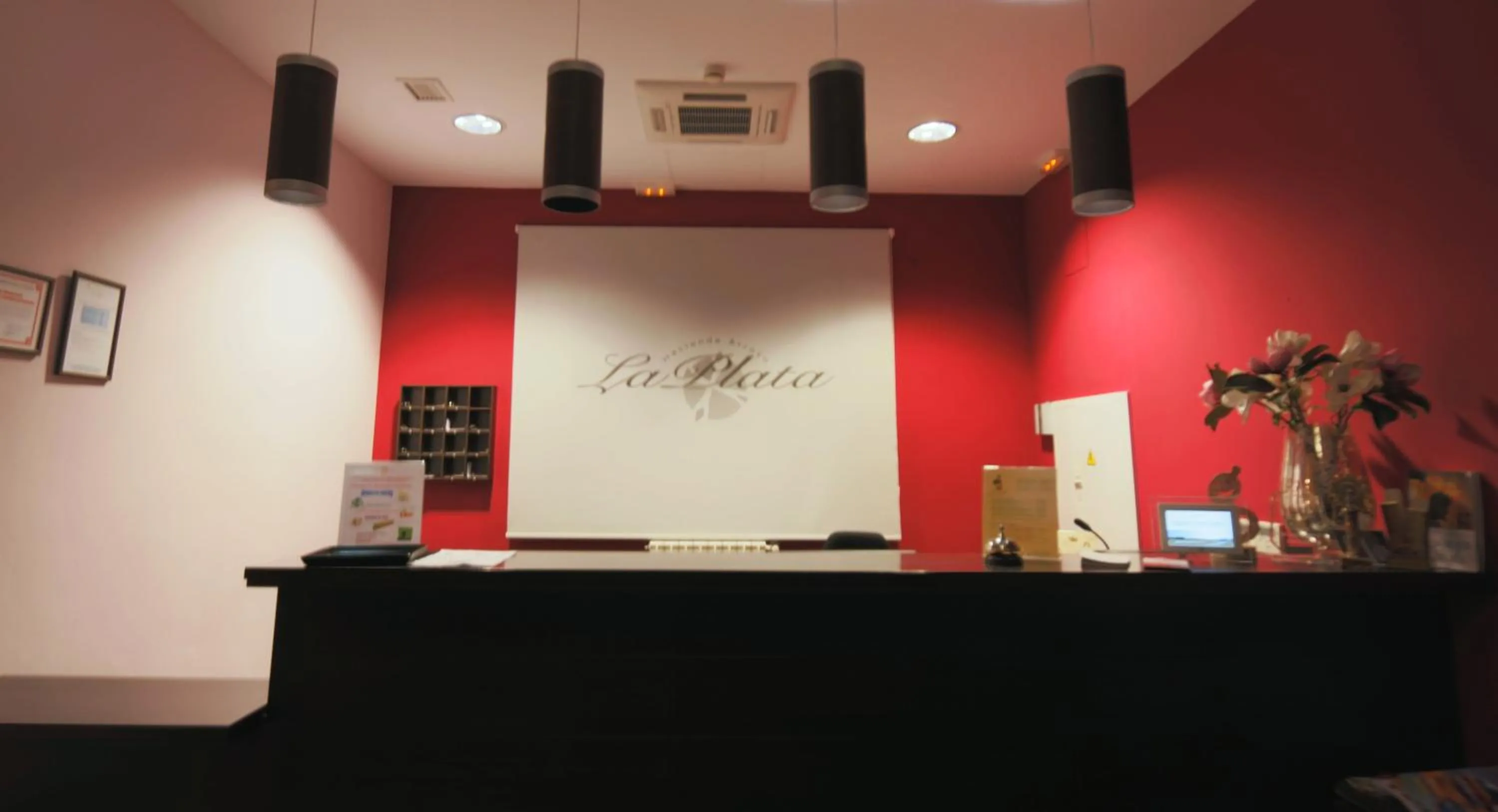 Lobby or reception in Hotel Rural Arroyo la Plata by Bossh Hotels