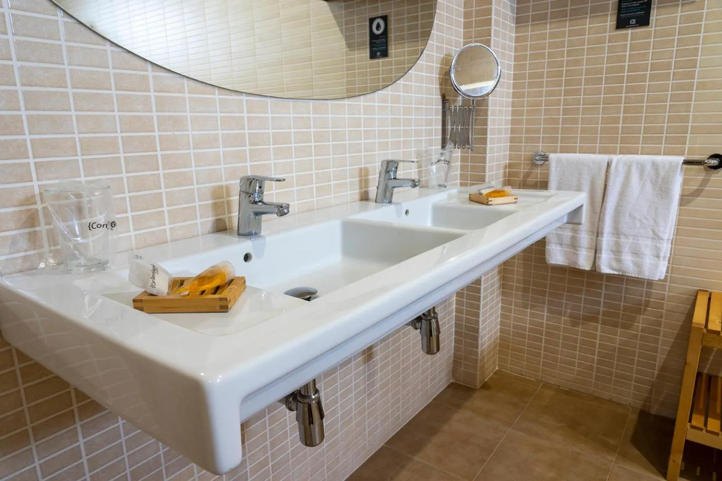 Bathroom in Hotel Rural Arroyo la Plata by Bossh Hotels