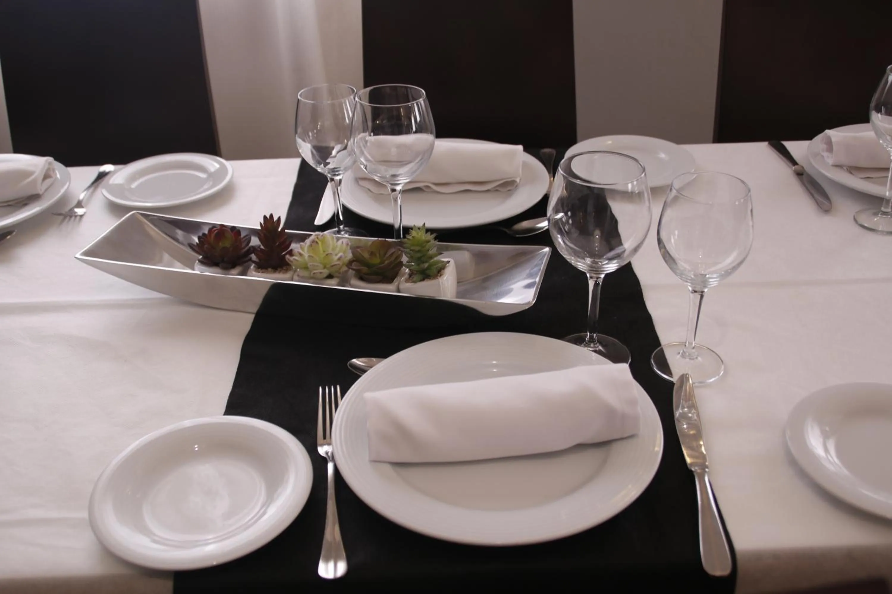 Restaurant/places to eat in Hotel Rural Arroyo la Plata by Bossh Hotels