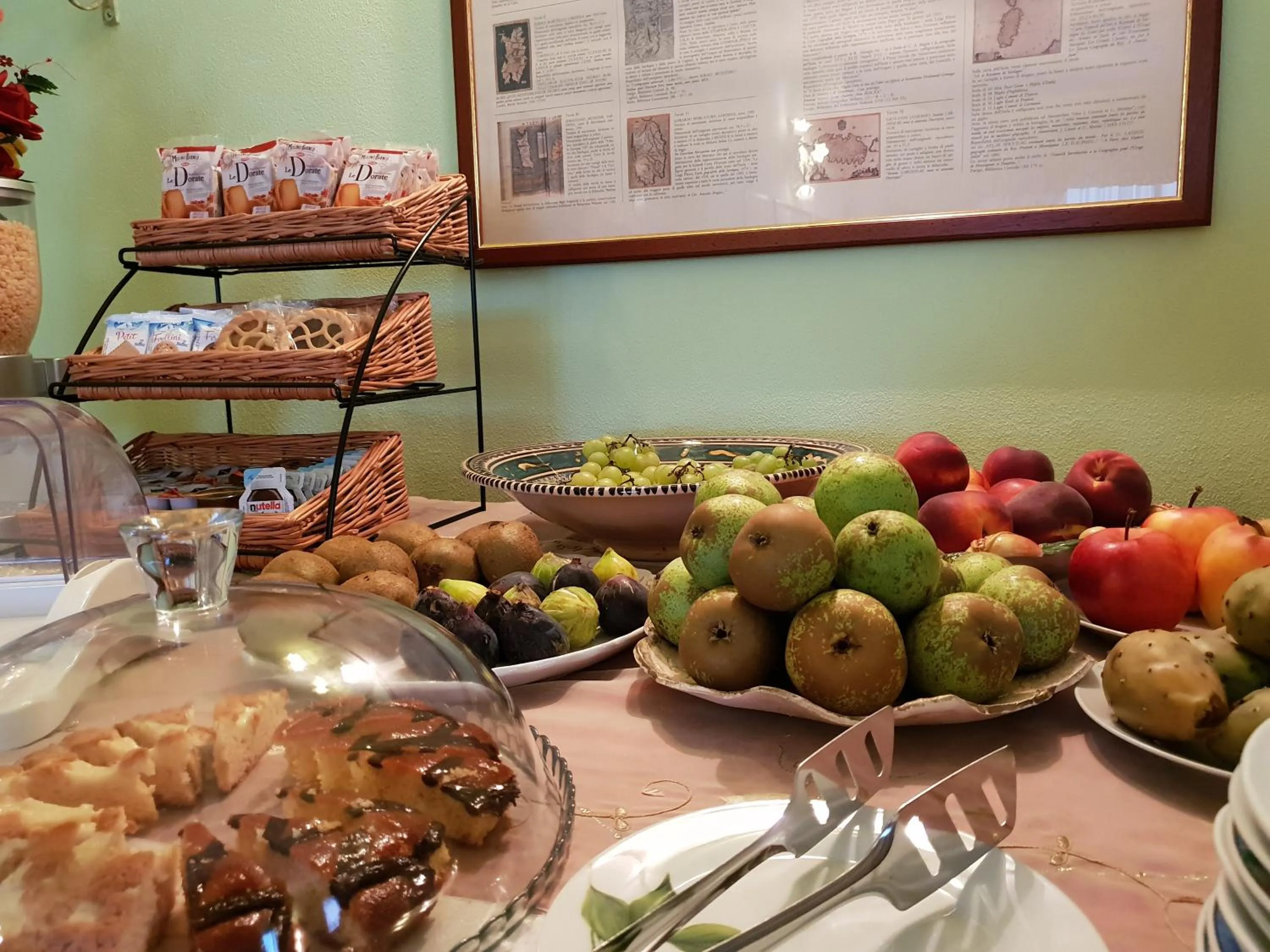 Breakfast in Villa Alberta Hotel