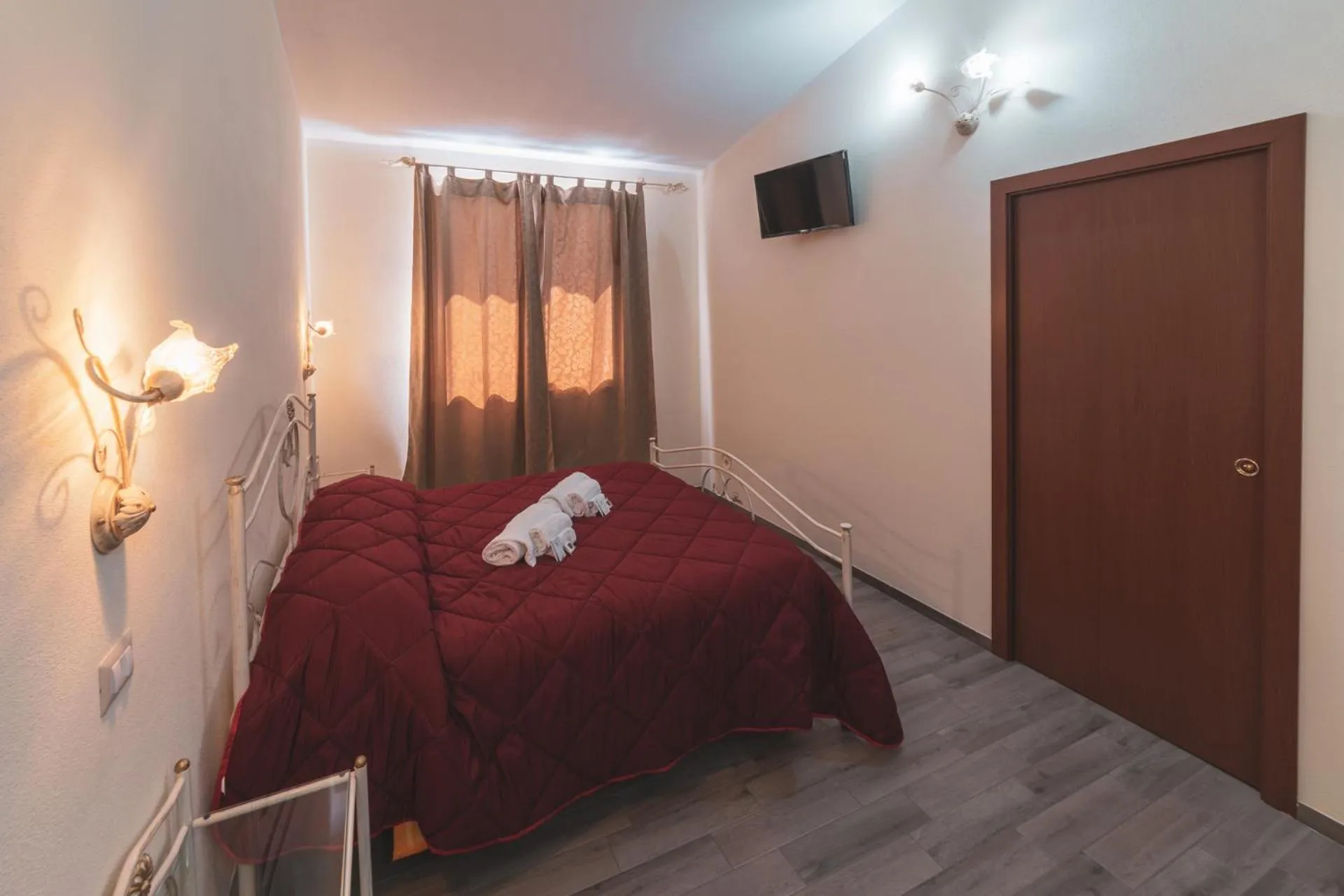 Bed in Villa Alberta Hotel