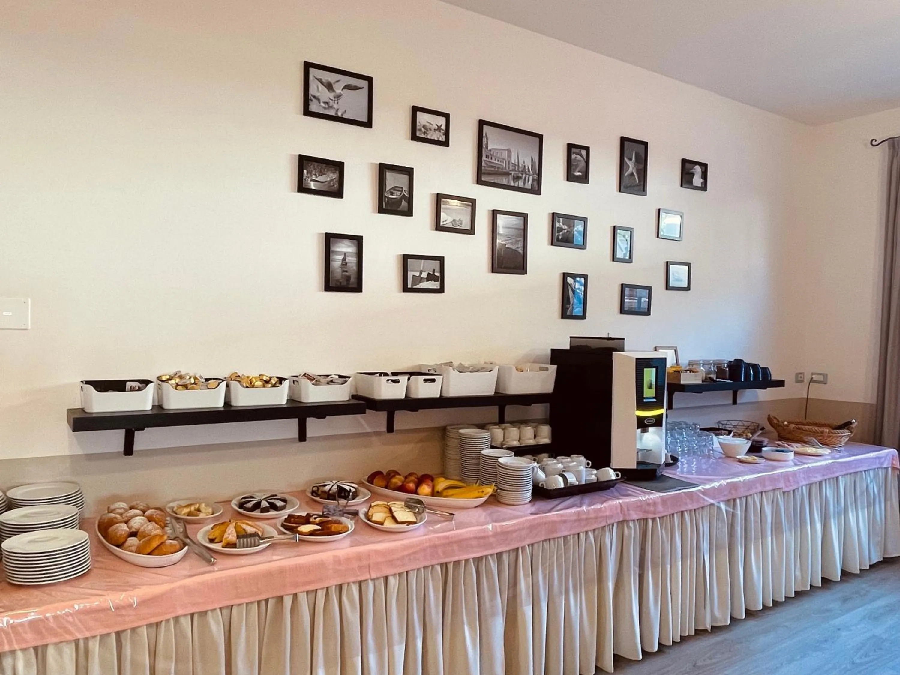 Breakfast in Hotel Vera