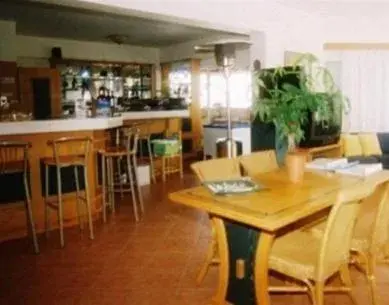 Lounge or bar in Veronica Hotel Lounge or bar in Veronica Hotel