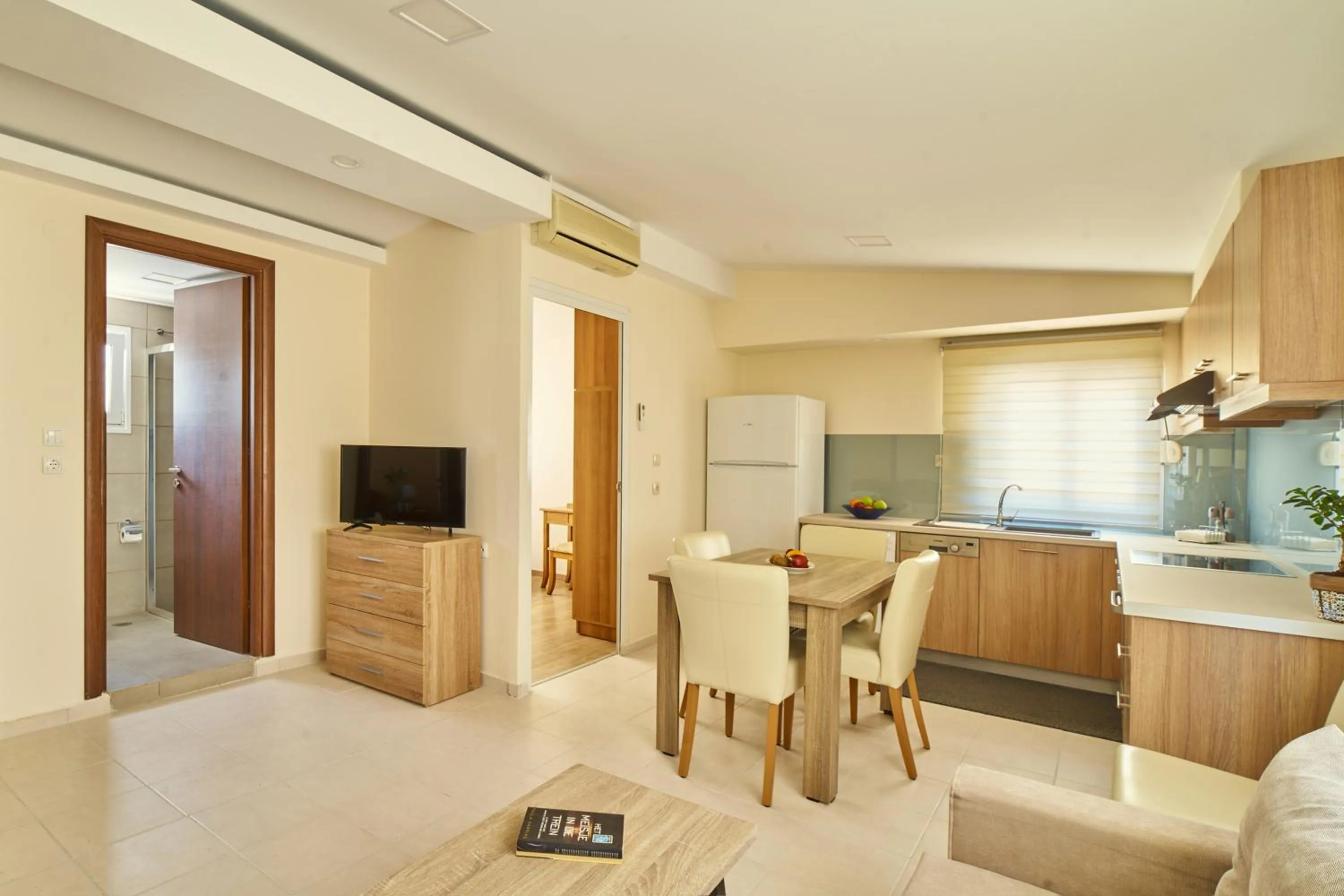 Living room in Veronica Hotel