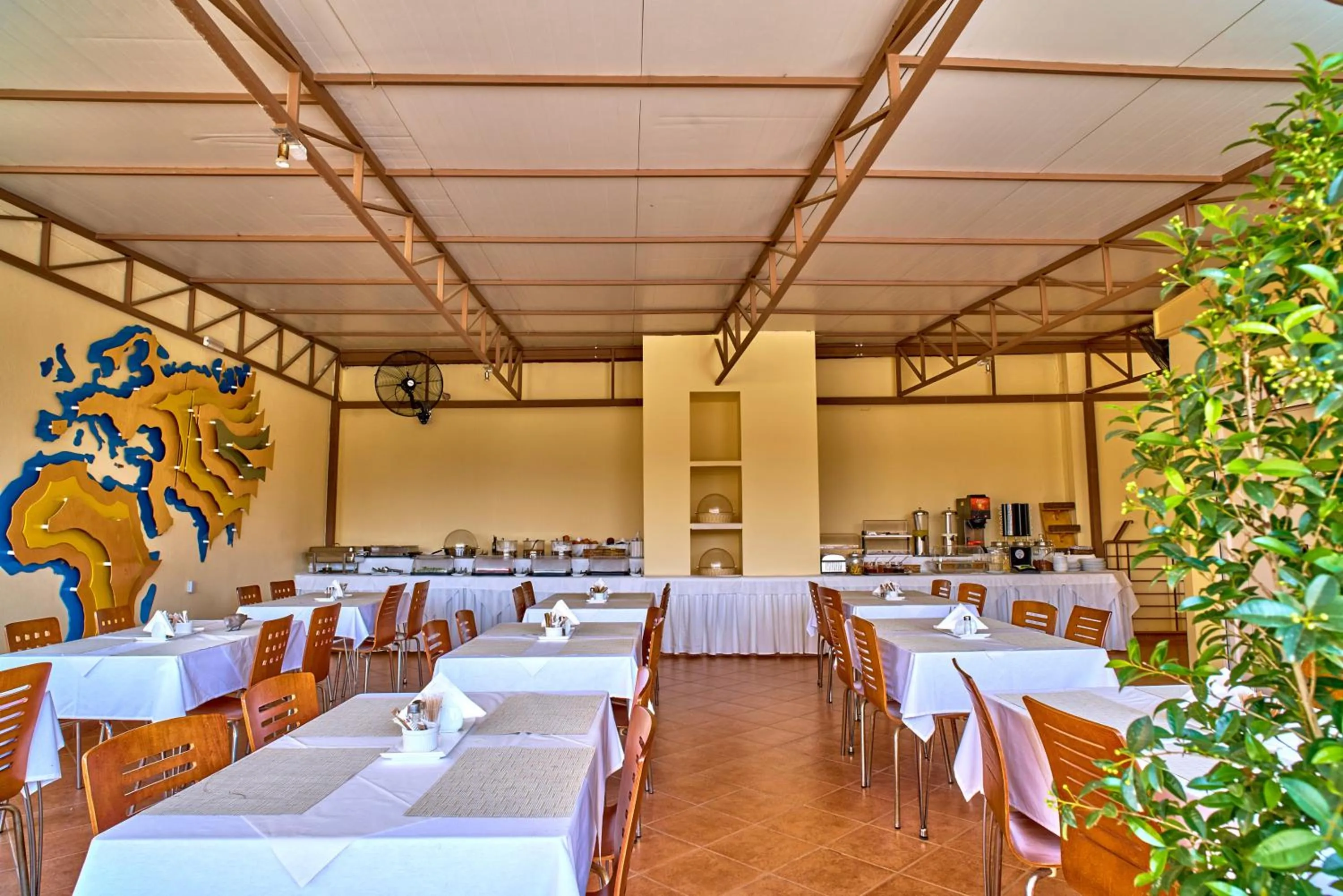 Buffet breakfast in Veronica Hotel