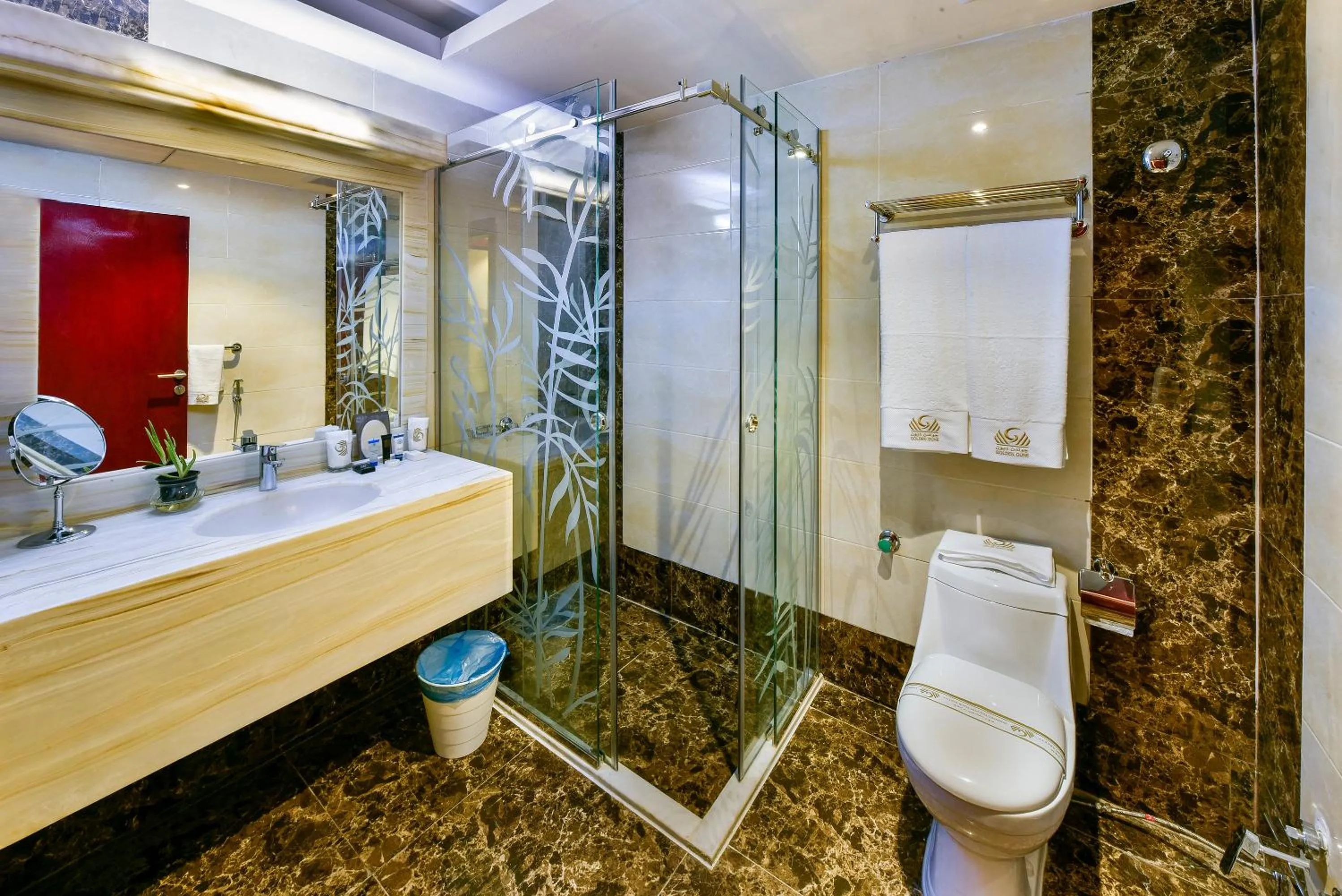 Bathroom in Golden Dune Hotel Turaif