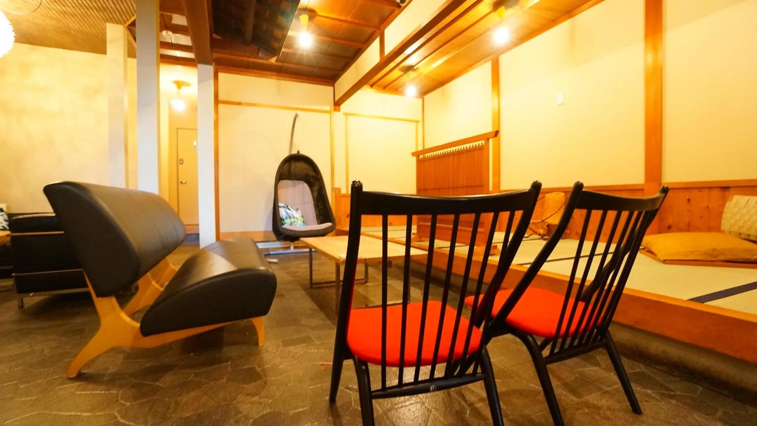Communal lounge/ TV room in BEYOND HOTEL Takayama 1st