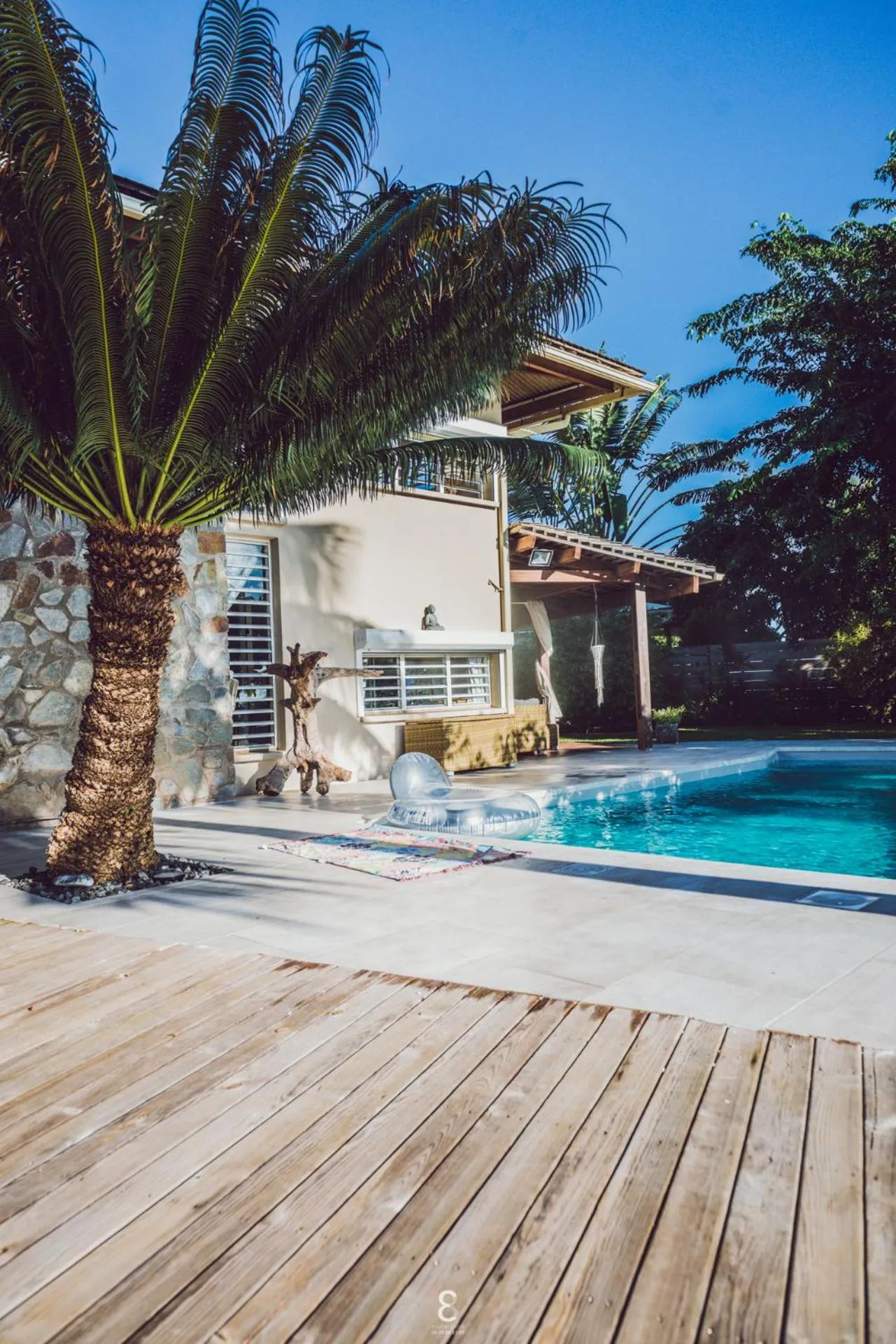 Pool view in Villa d’ô