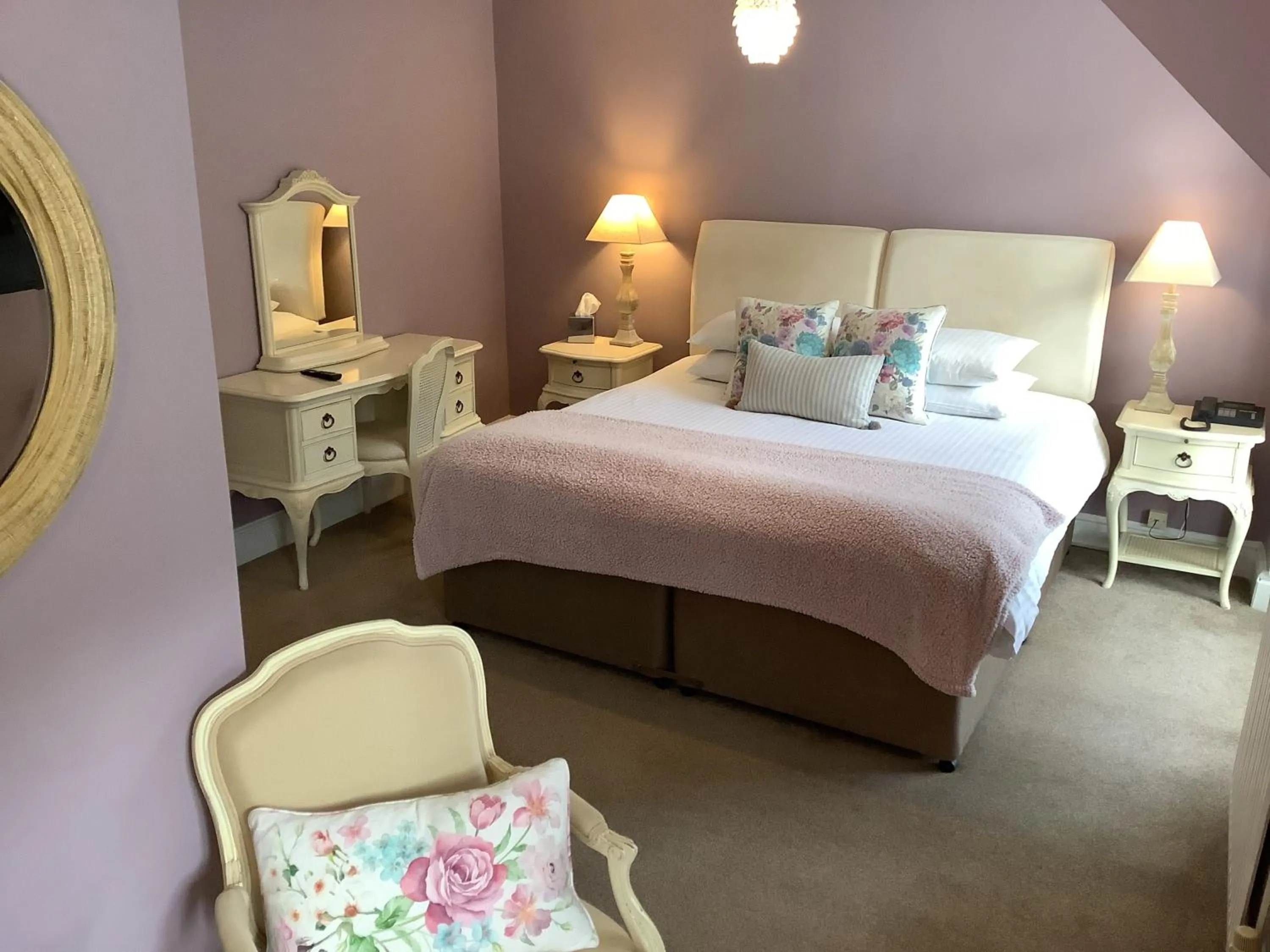 Bed in Combe House Hotel