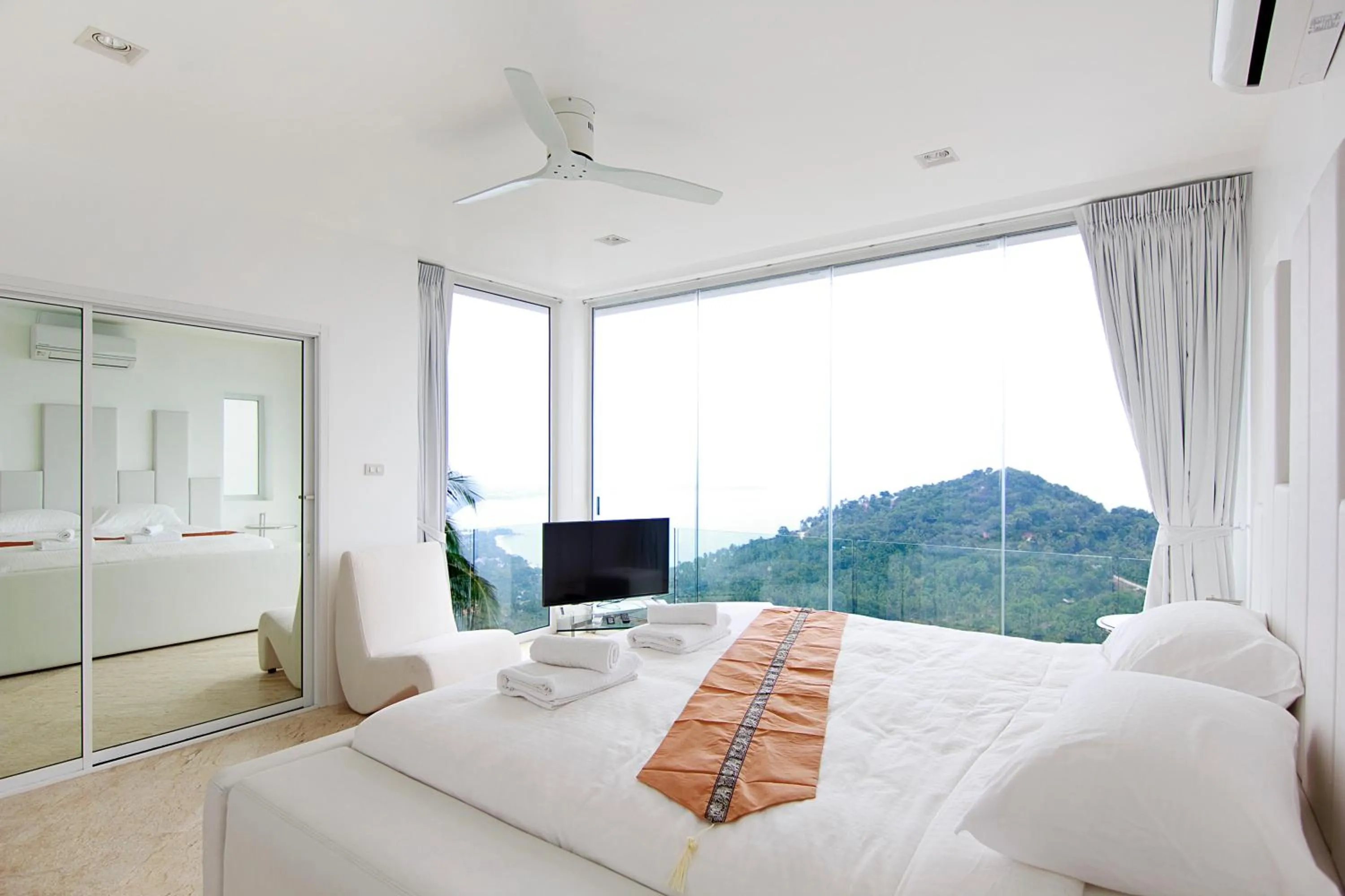 Bed in Best world vision