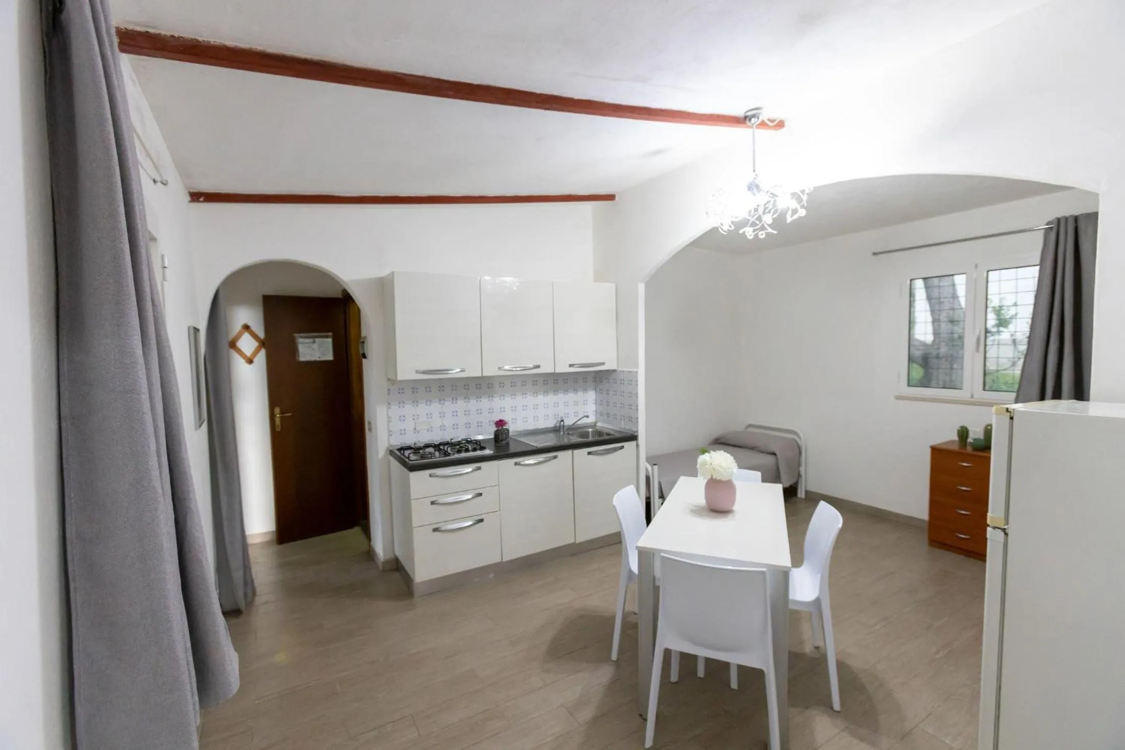 RESIDENCE EMARINE con SERVIZIO SPIAGGIA INCLUSO