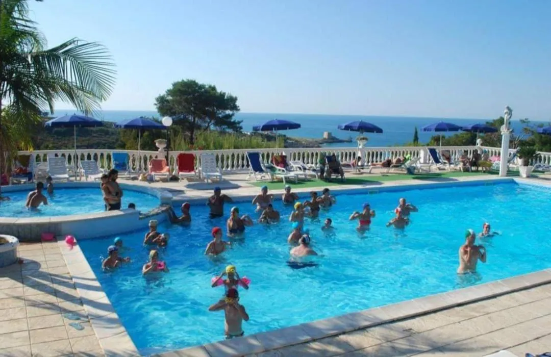 RESIDENCE EMARINE con SERVIZIO SPIAGGIA INCLUSO