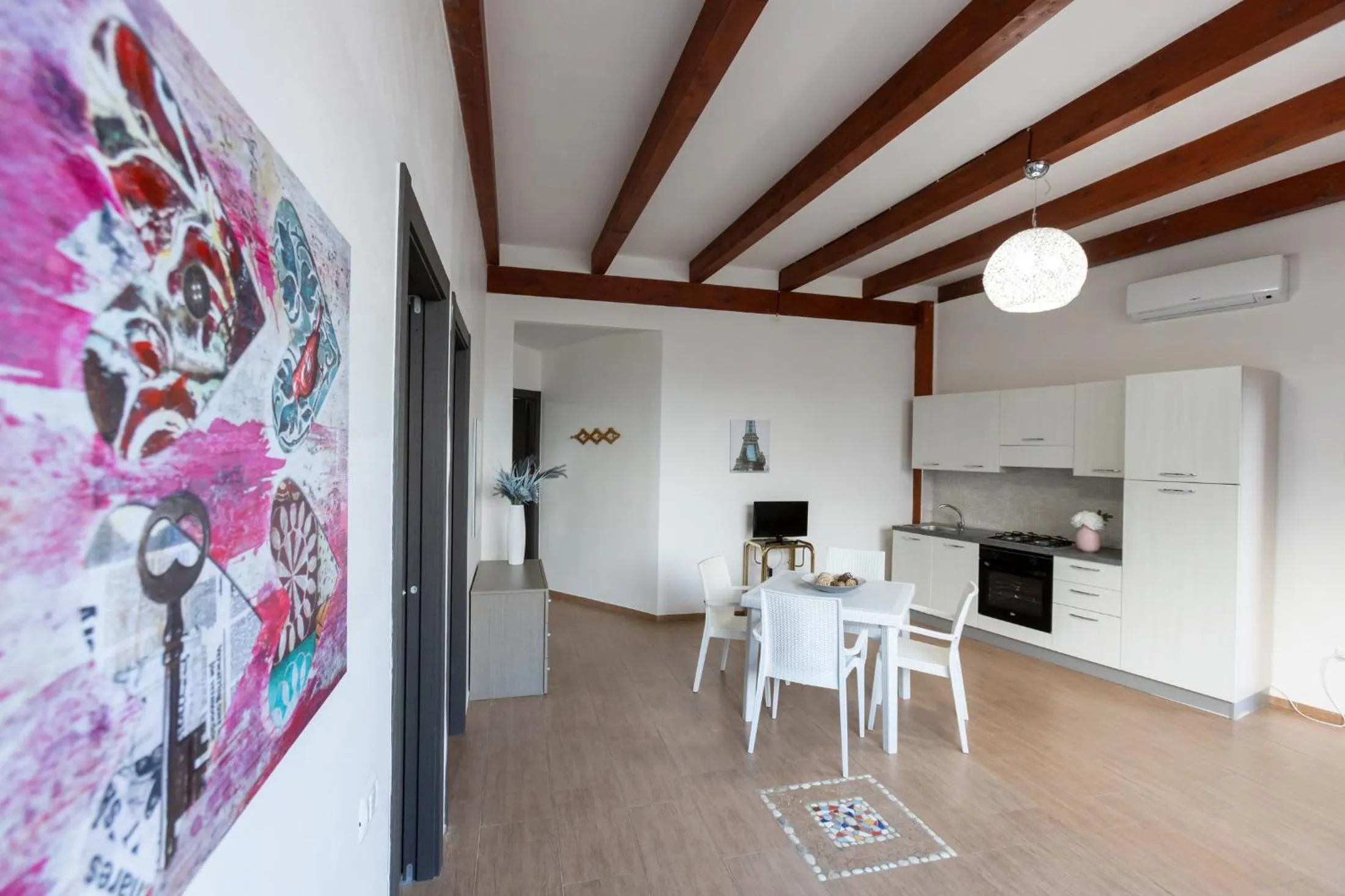 RESIDENCE EMARINE con SERVIZIO SPIAGGIA INCLUSO