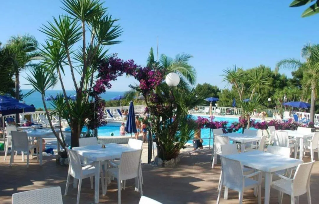 RESIDENCE EMARINE con SERVIZIO SPIAGGIA INCLUSO