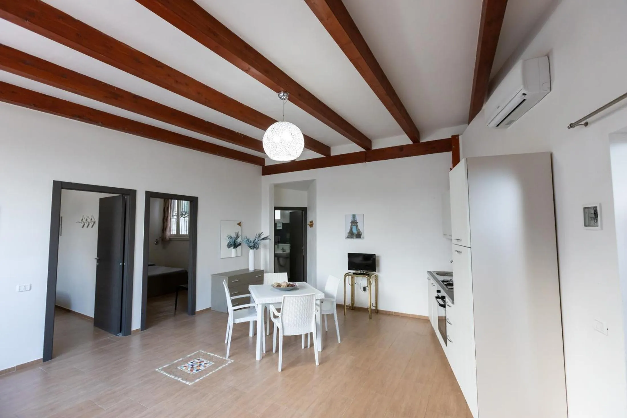 RESIDENCE EMARINE con SERVIZIO SPIAGGIA INCLUSO