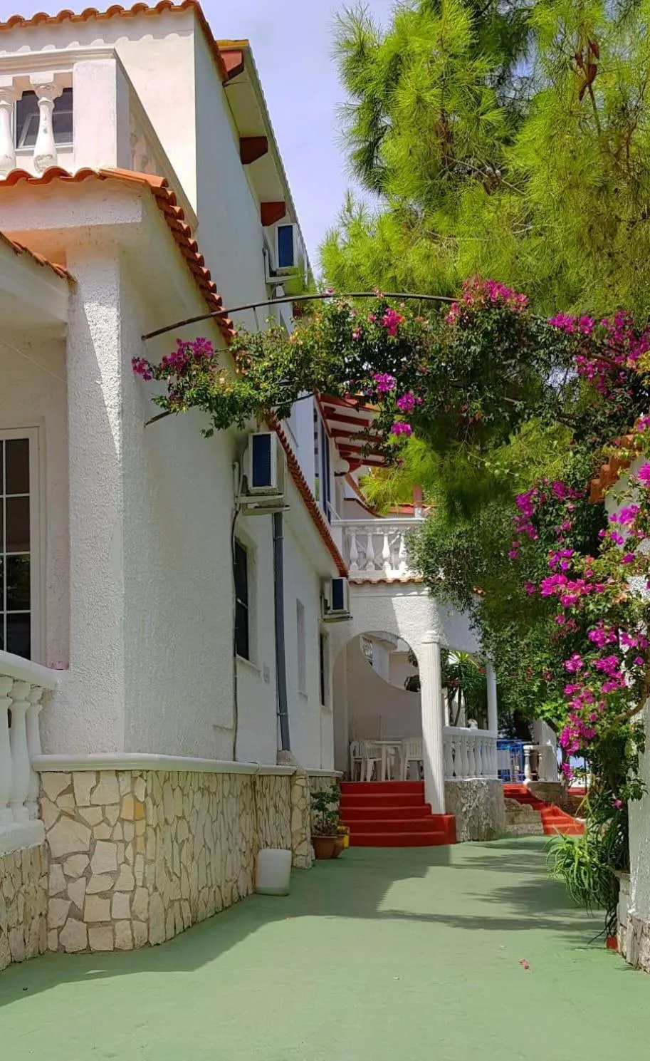 RESIDENCE EMARINE con SERVIZIO SPIAGGIA INCLUSO