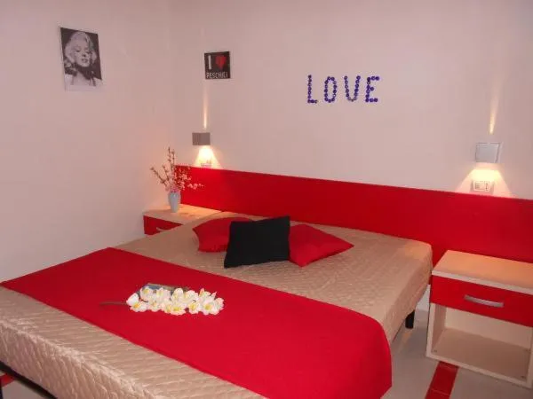 Bed in RESIDENCE EMARINE con SERVIZIO SPIAGGIA INCLUSO