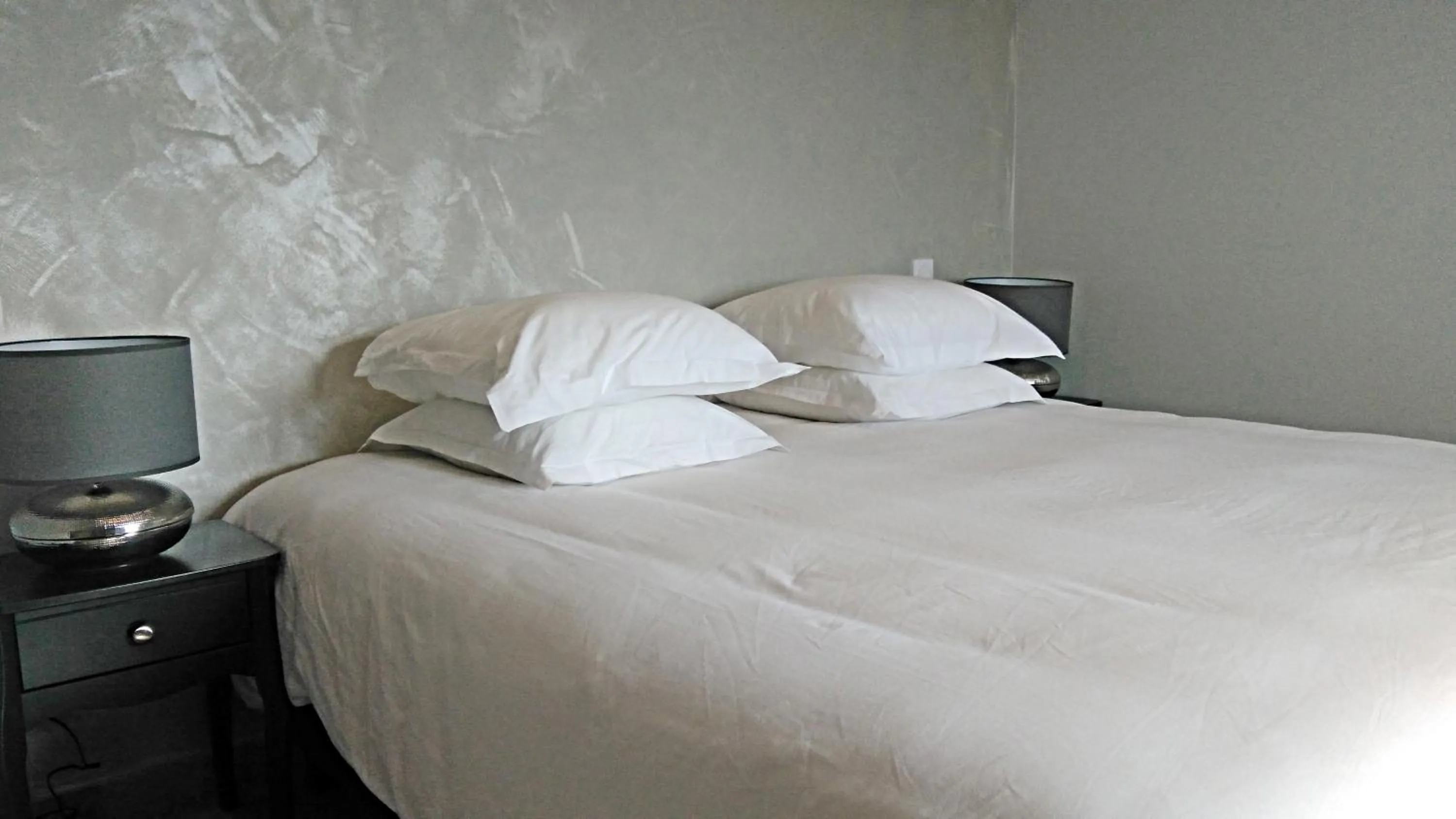 Bedroom in L'hôtel du Couvent