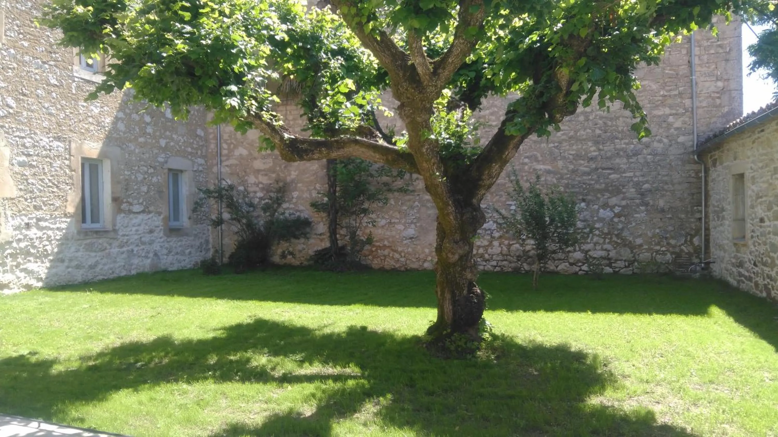 Property building in L'hôtel du Couvent