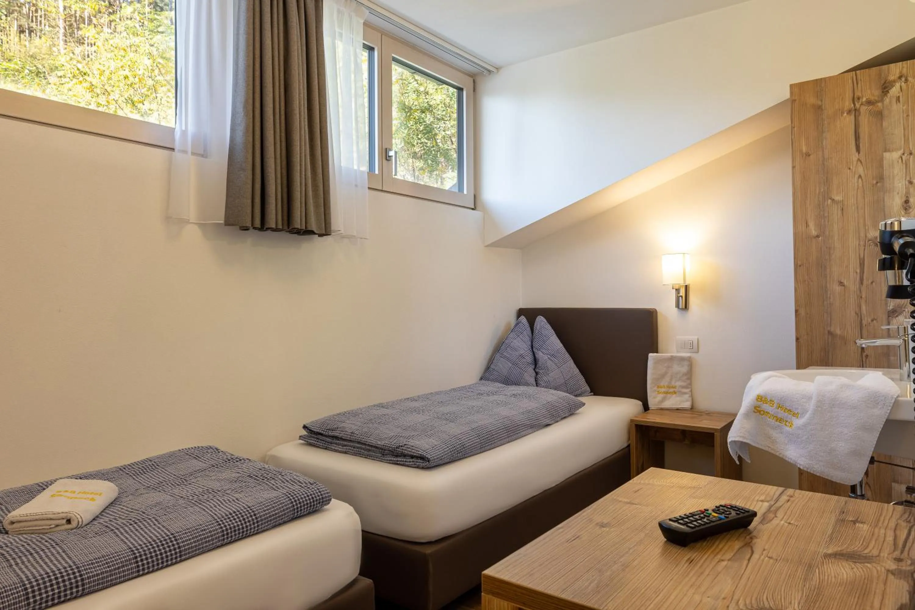 Photo of the whole room, Bed in B&B Hotel Sonneck