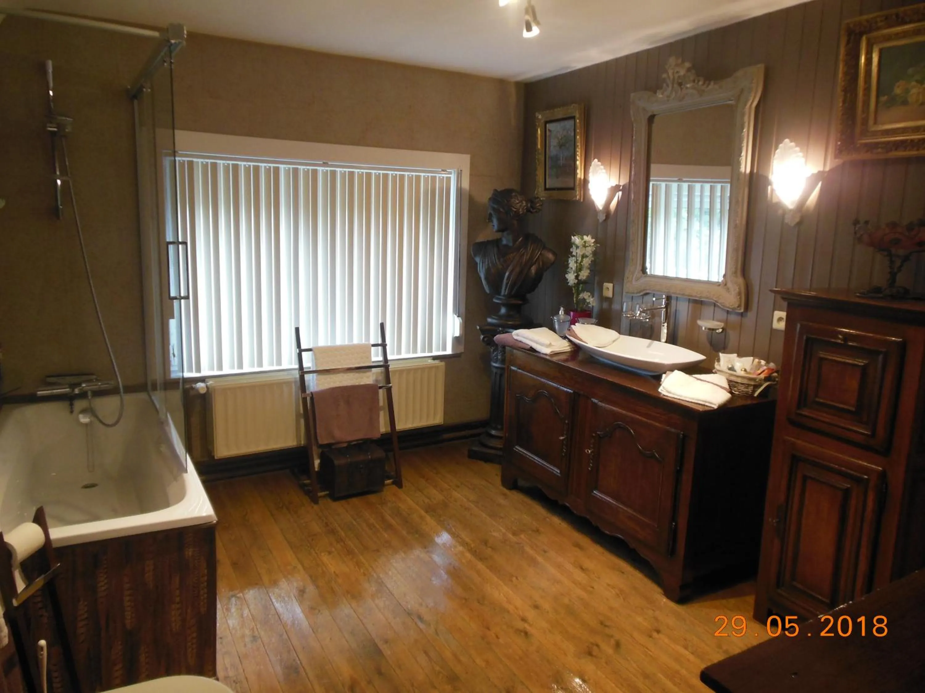 Bathroom in Au trou perdu