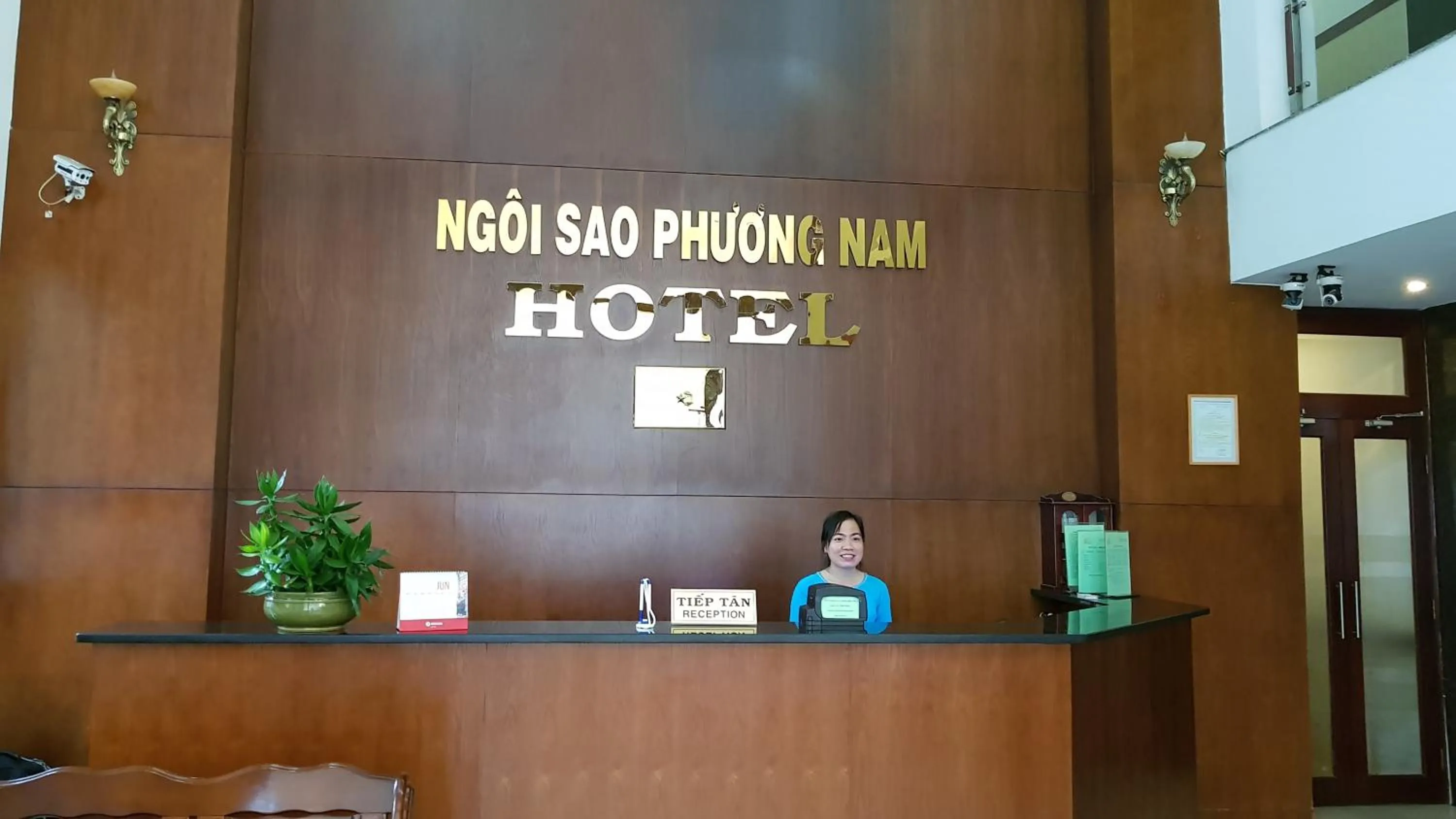 Staff in Ngoi Sao Phuong Nam Hotel