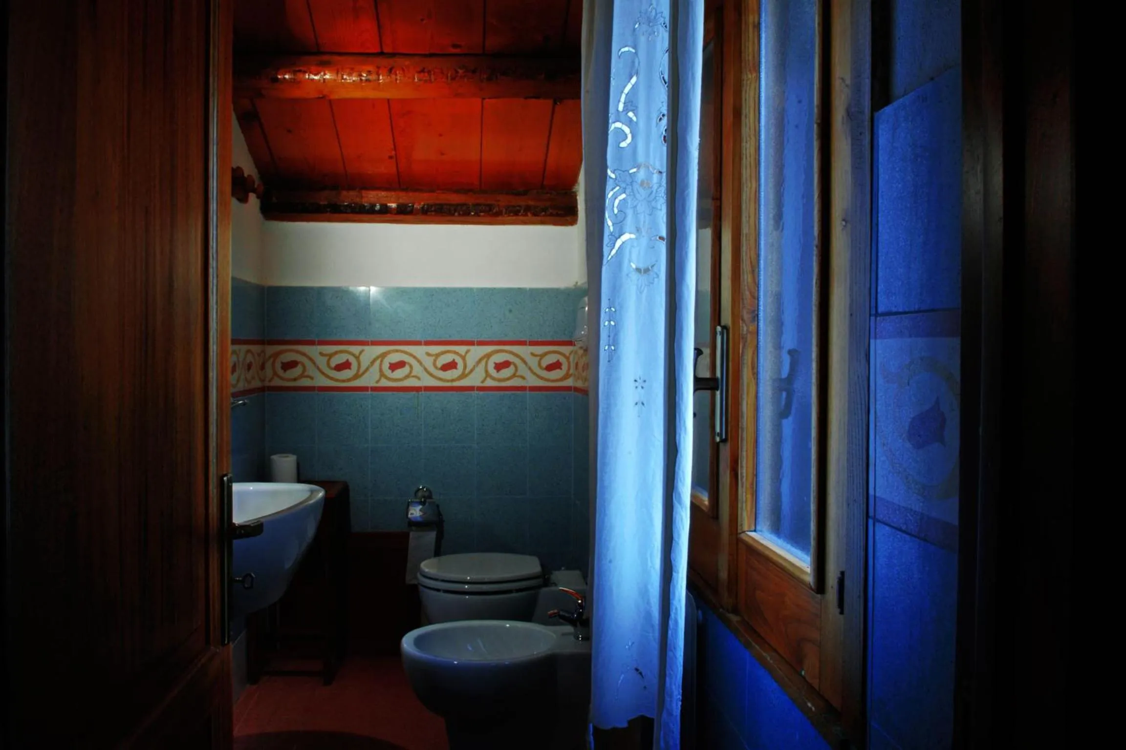 Bathroom in La Casa sulla Collina d'Oro