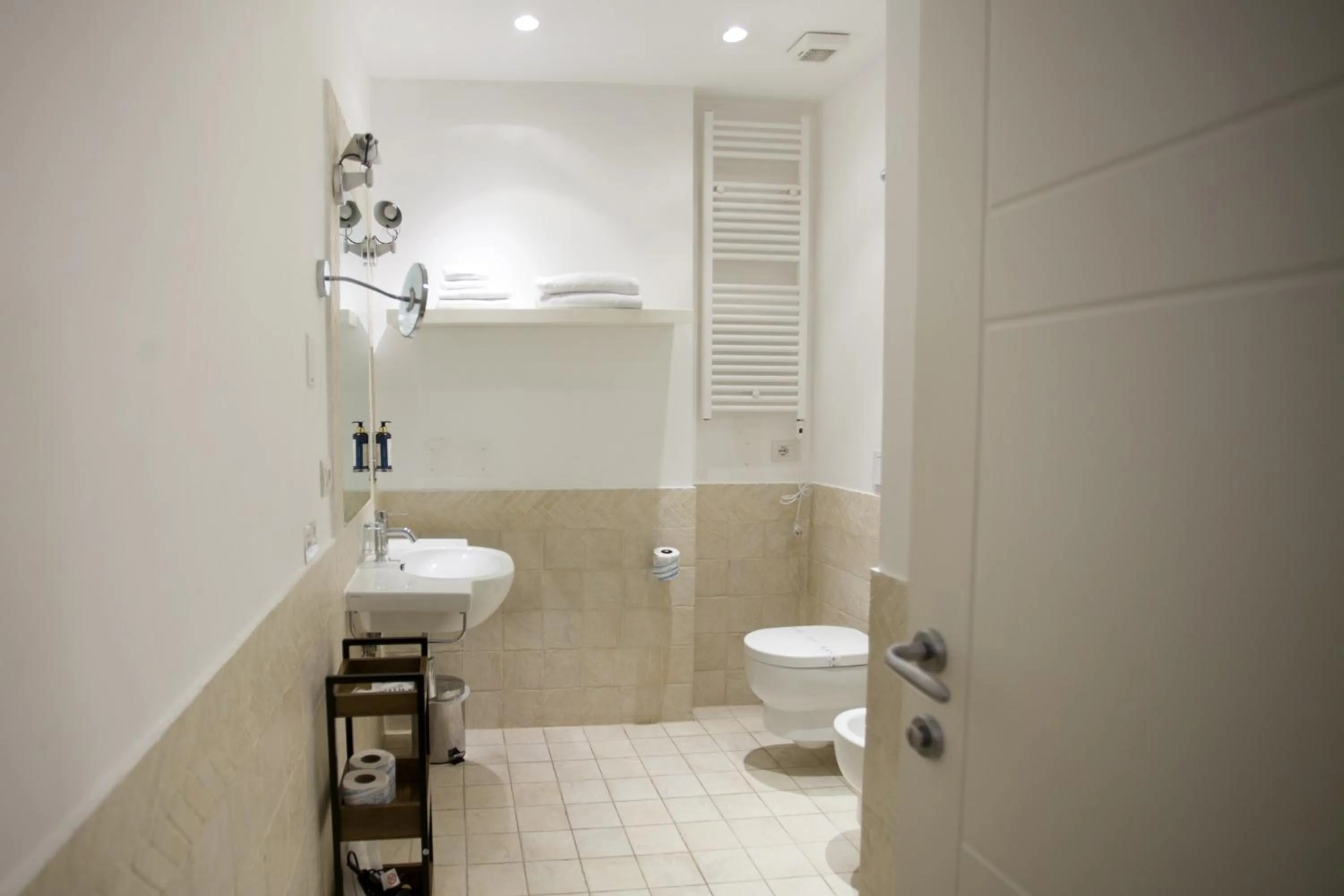 Toilet in Ripetta 25 Prestige Rooms