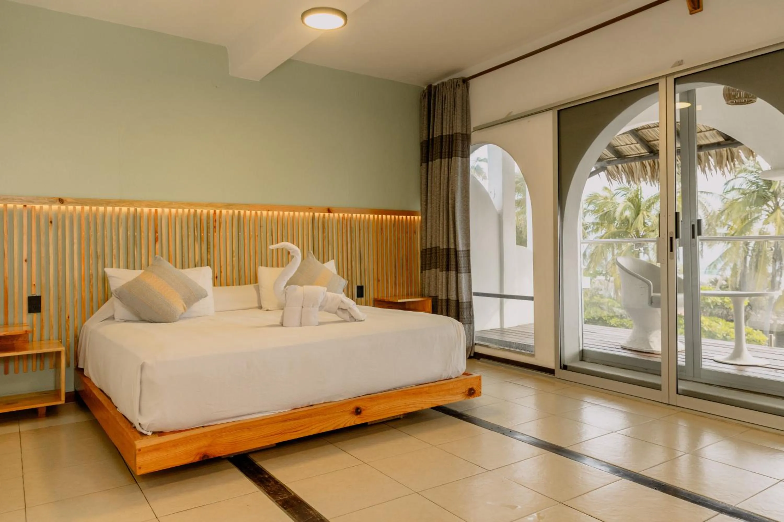 Photo of the whole room, Bed in Bungalows Zicatela