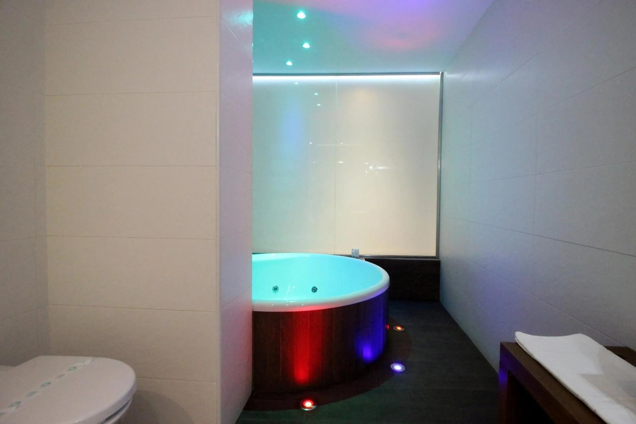 Hot Tub in Villa Xarahiz