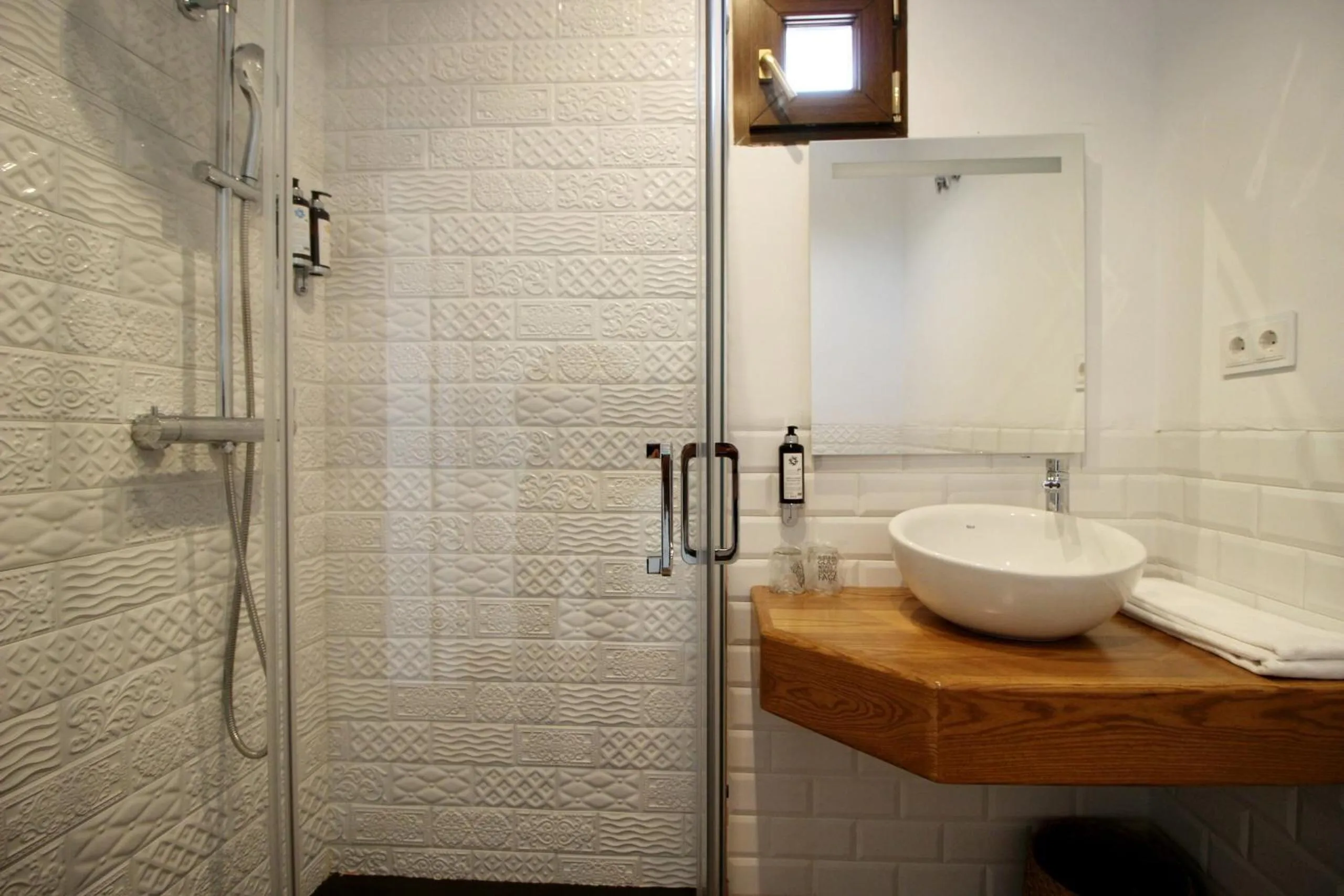 Bathroom in Villa Xarahiz