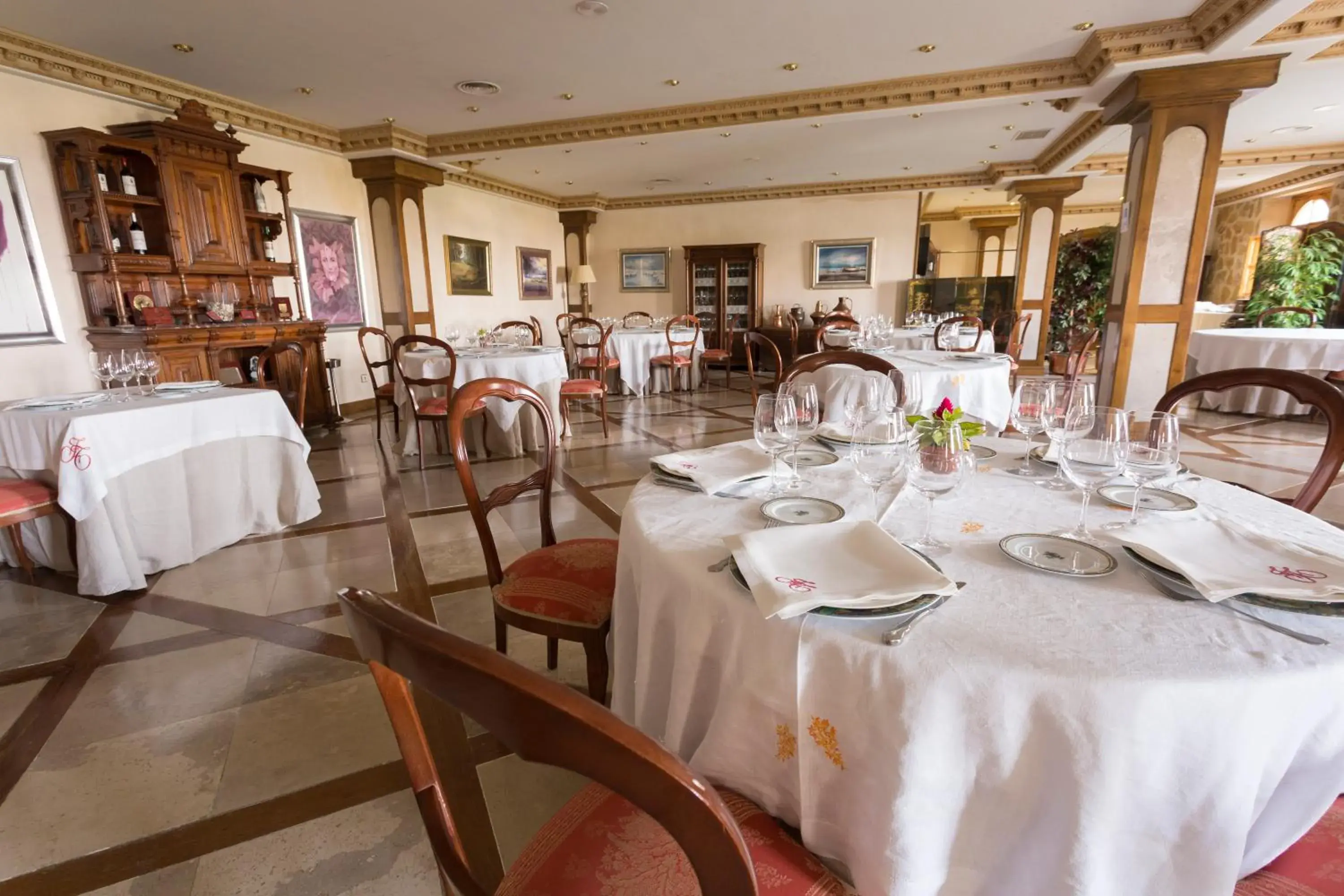 Restaurant/places to eat in Hotel Torremilanos Restaurant/places to eat in Hotel Torremilanos